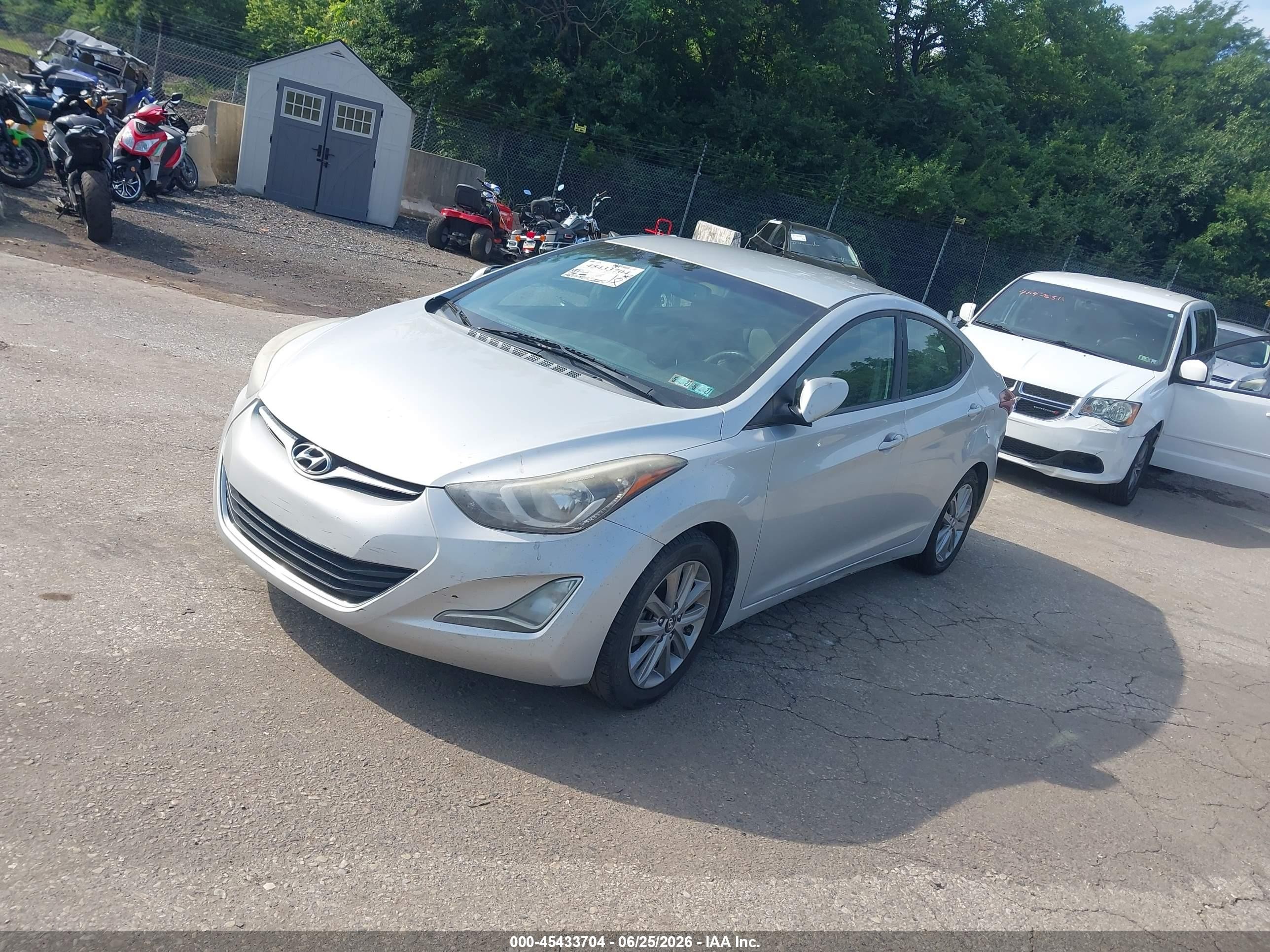 2015 Hyundai Elantra Se Silver vin: 5NPDH4AE2FH624065