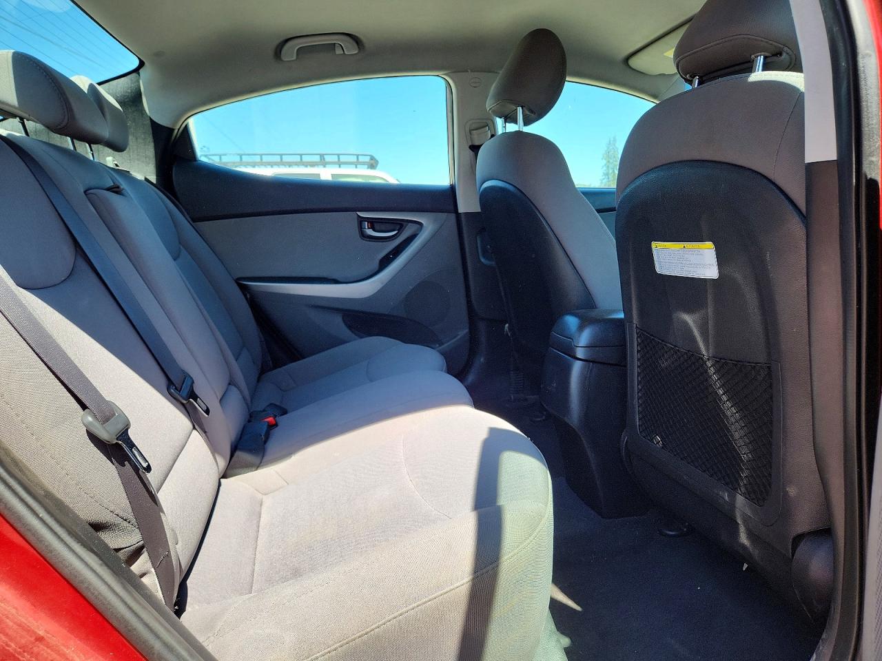 2015 Hyundai Elantra Se Красный vin: 5NPDH4AE2FH633347