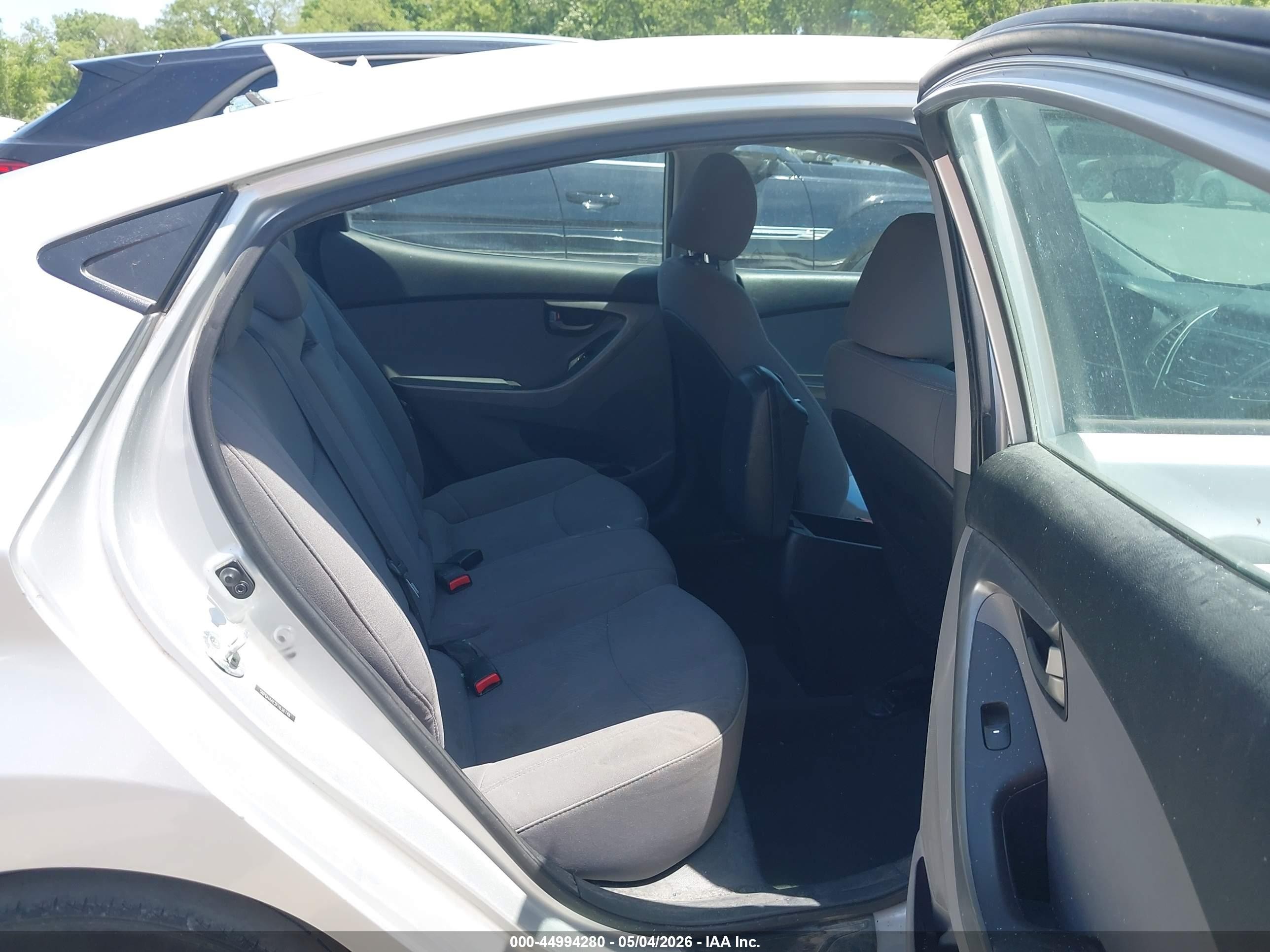 2015 Hyundai Elantra Se Silver vin: 5NPDH4AE2FH636748