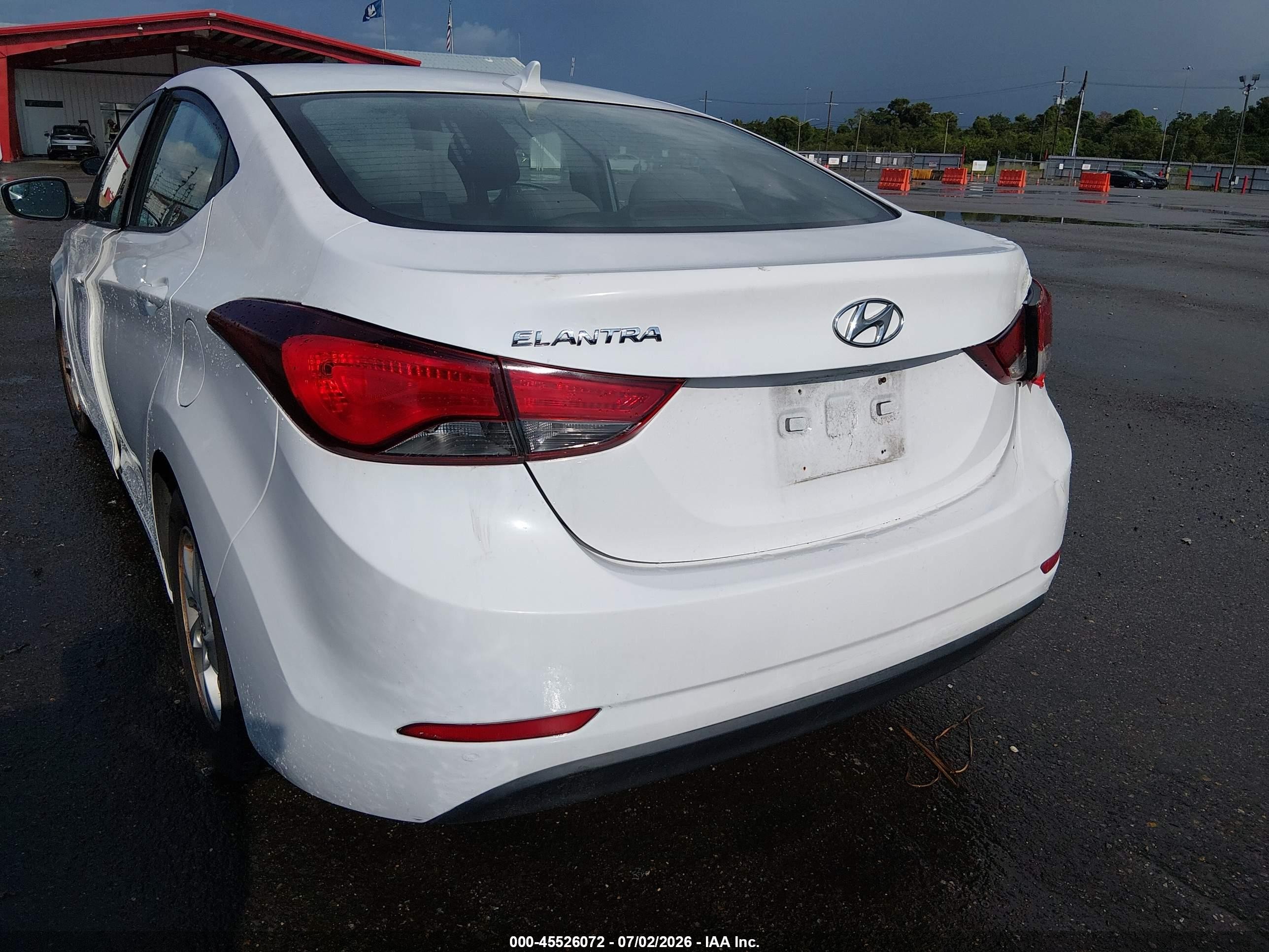 2015 Hyundai Elantra Se White vin: 5NPDH4AE2FH636877