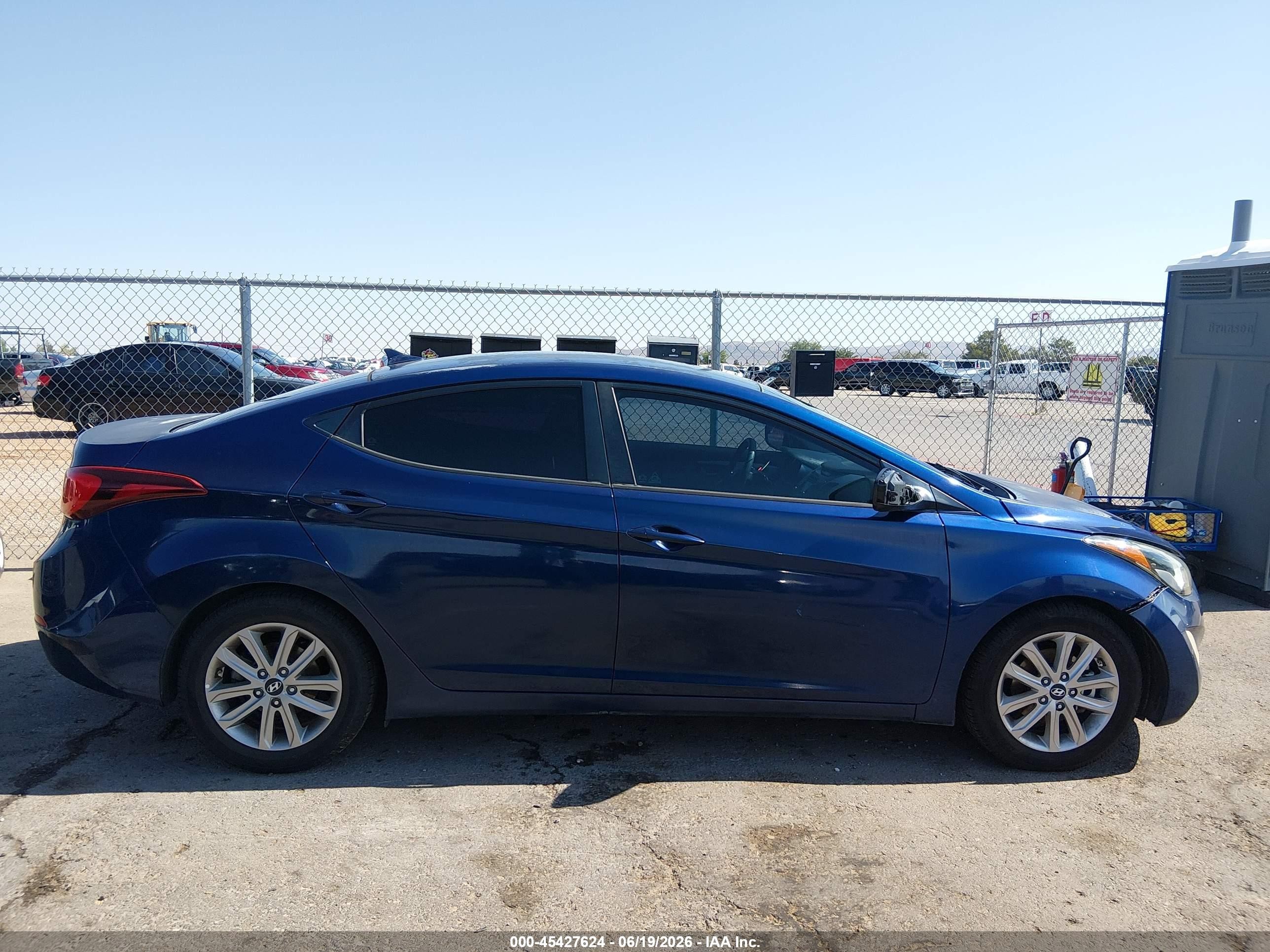 2015 Hyundai Elantra Se Dark Blue vin: 5NPDH4AE2FH637639