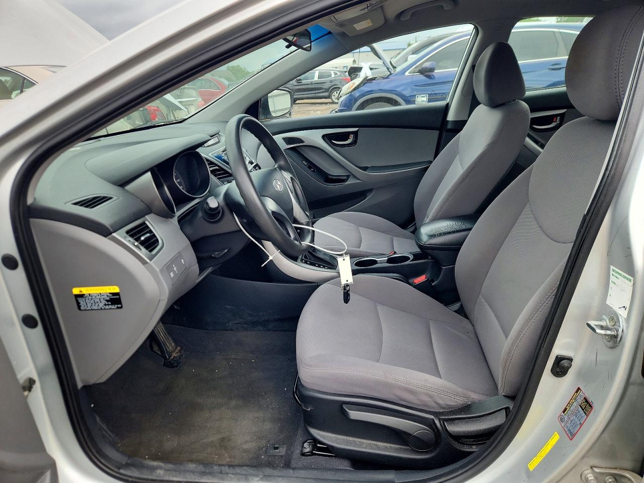 2016 Hyundai Elantra Se Silver vin: 5NPDH4AE2GH678581