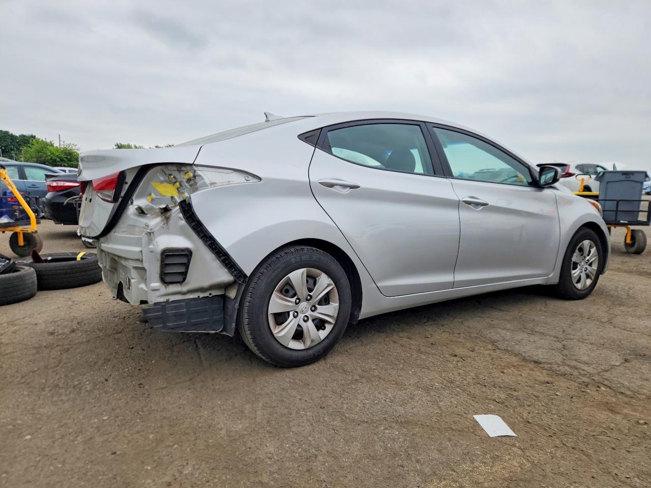 2016 Hyundai Elantra Se Silver vin: 5NPDH4AE2GH678581