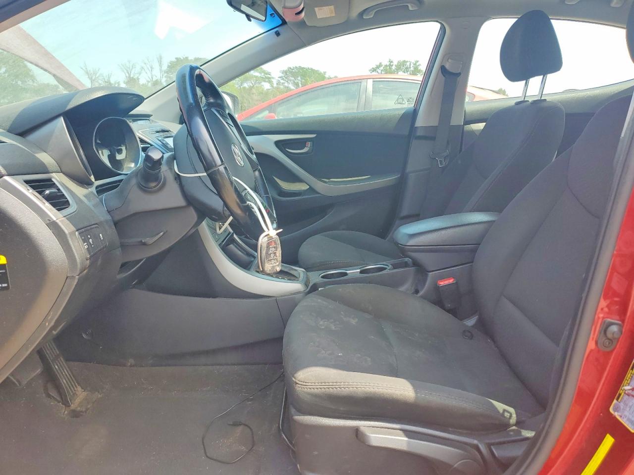 2016 Hyundai Elantra Value Edition Красный vin: 5NPDH4AE2GH711966