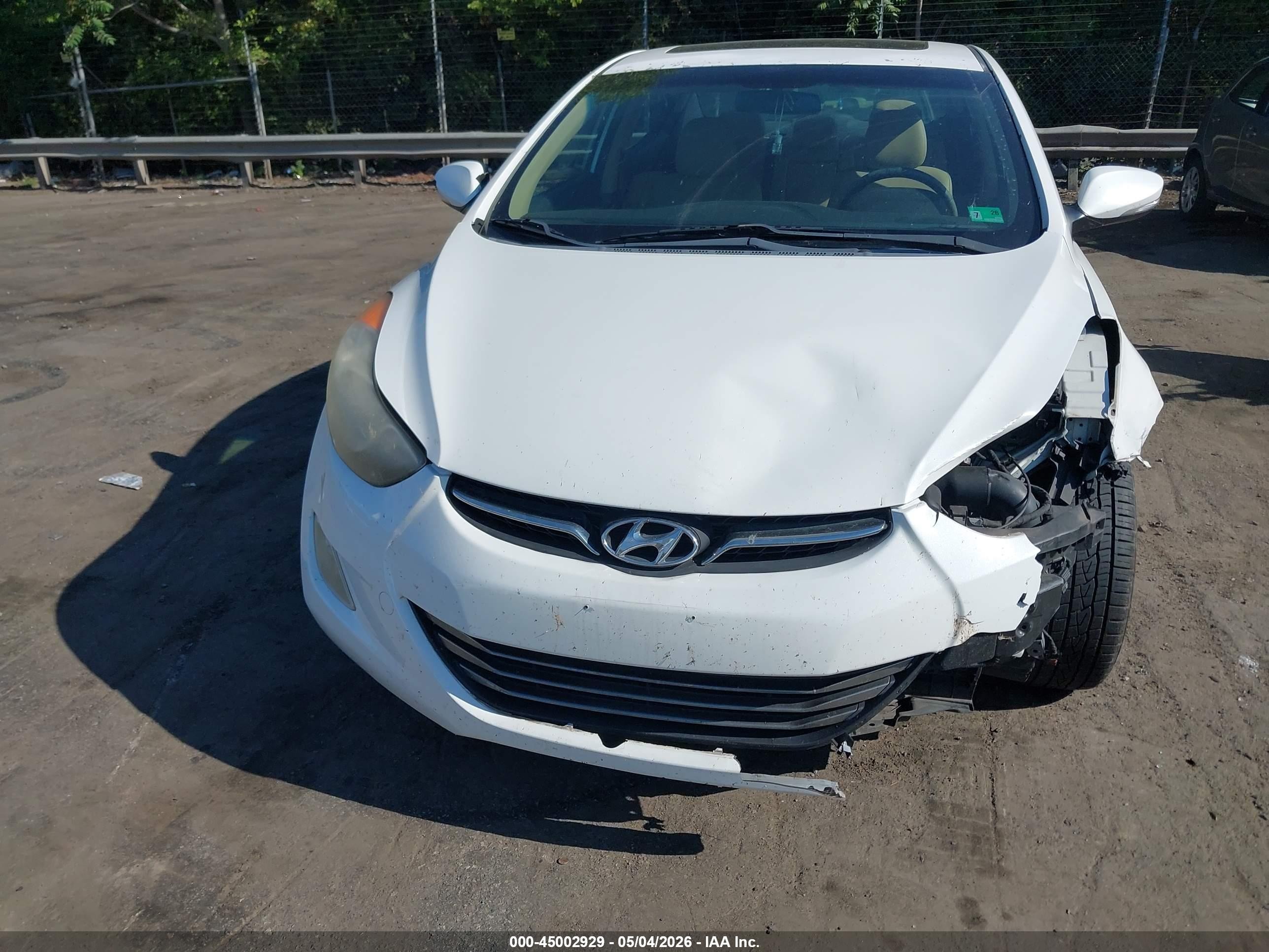 2011 Hyundai Elantra Limited White vin: 5NPDH4AE3BH009406