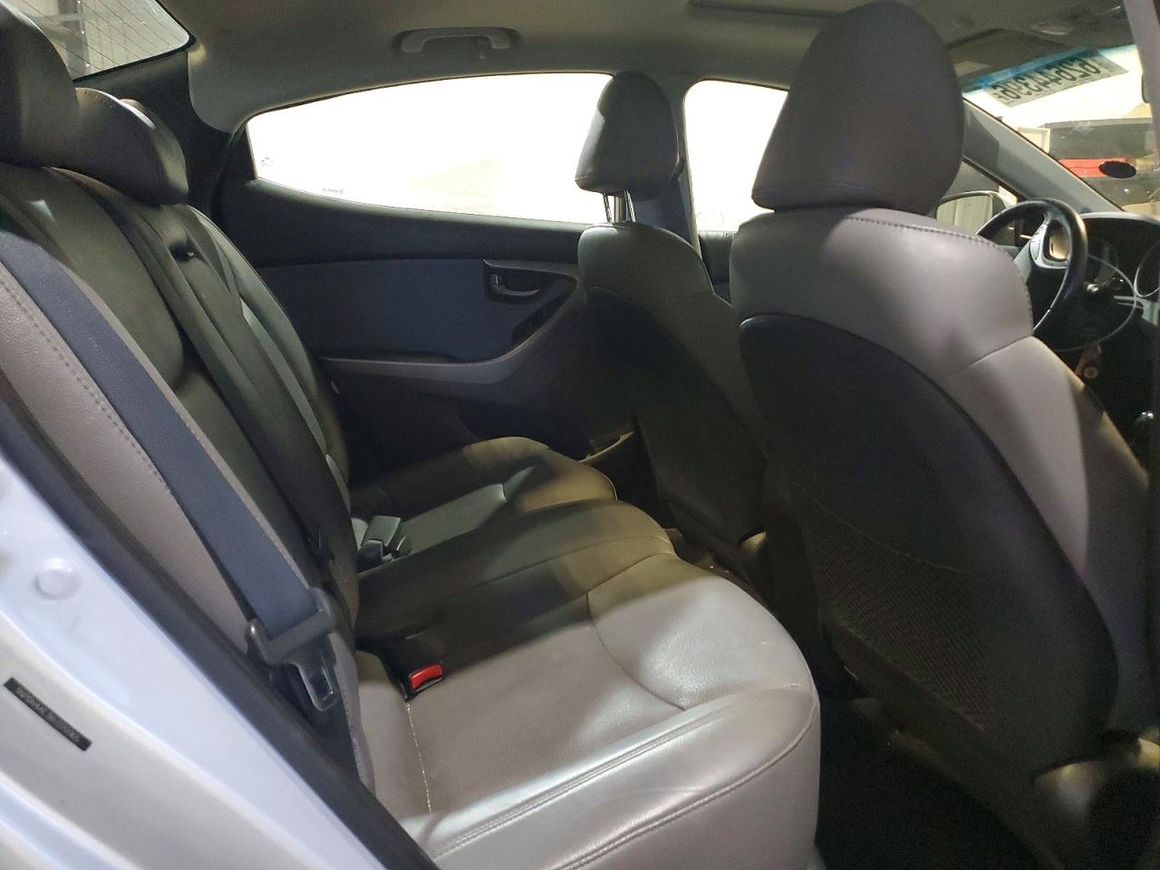 2011 Hyundai Elantra Limited Silver vin: 5NPDH4AE3BH020065