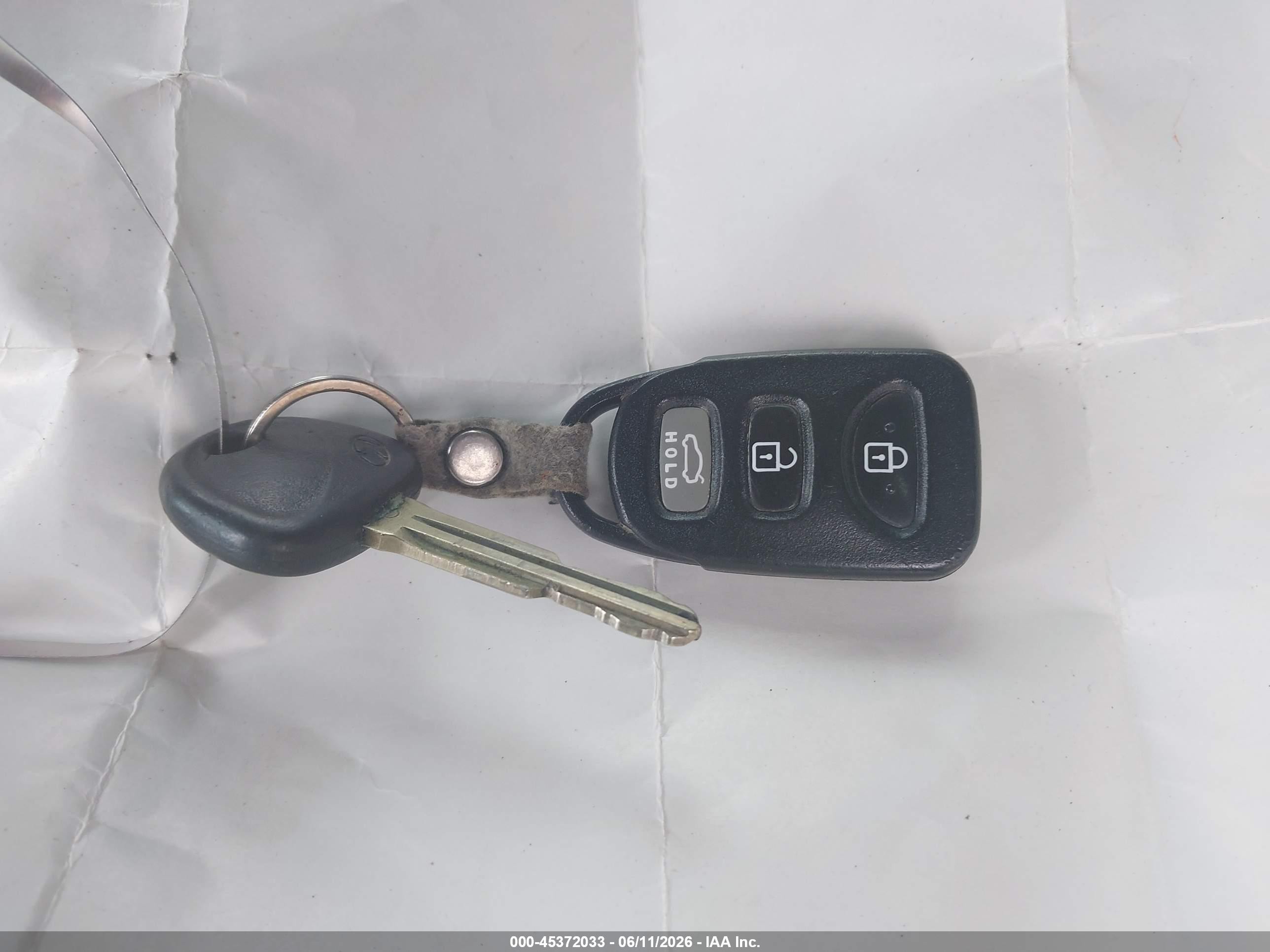 2011 Hyundai Elantra Gls Blue vin: 5NPDH4AE3BH033141