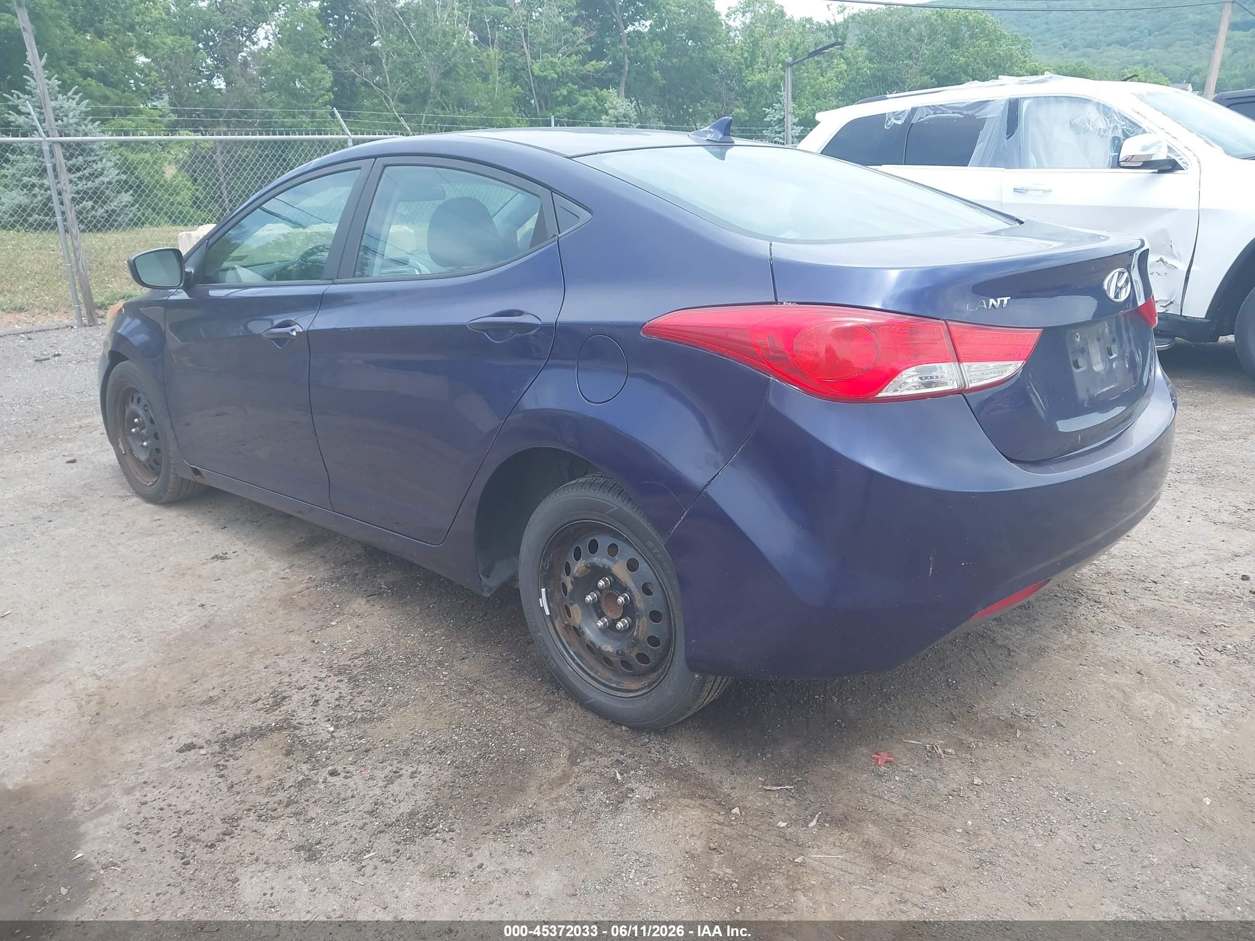 2011 Hyundai Elantra Gls Blue vin: 5NPDH4AE3BH033141