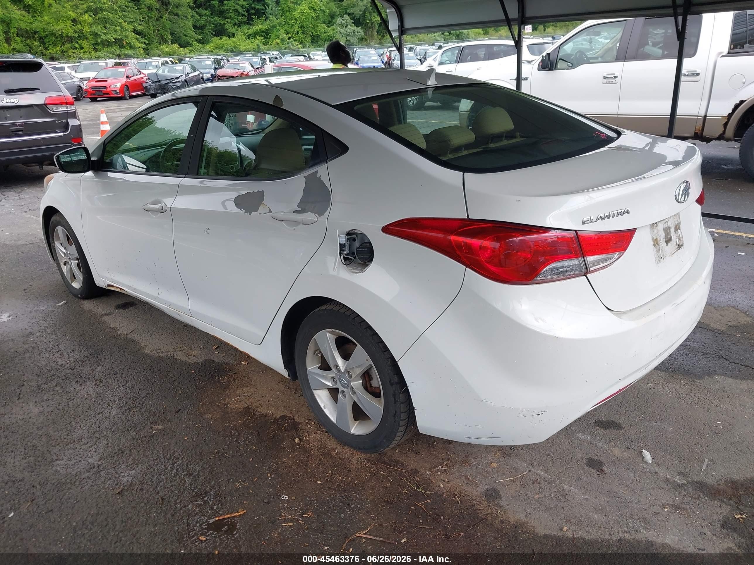 2011 Hyundai Elantra Gls White vin: 5NPDH4AE3BH040736