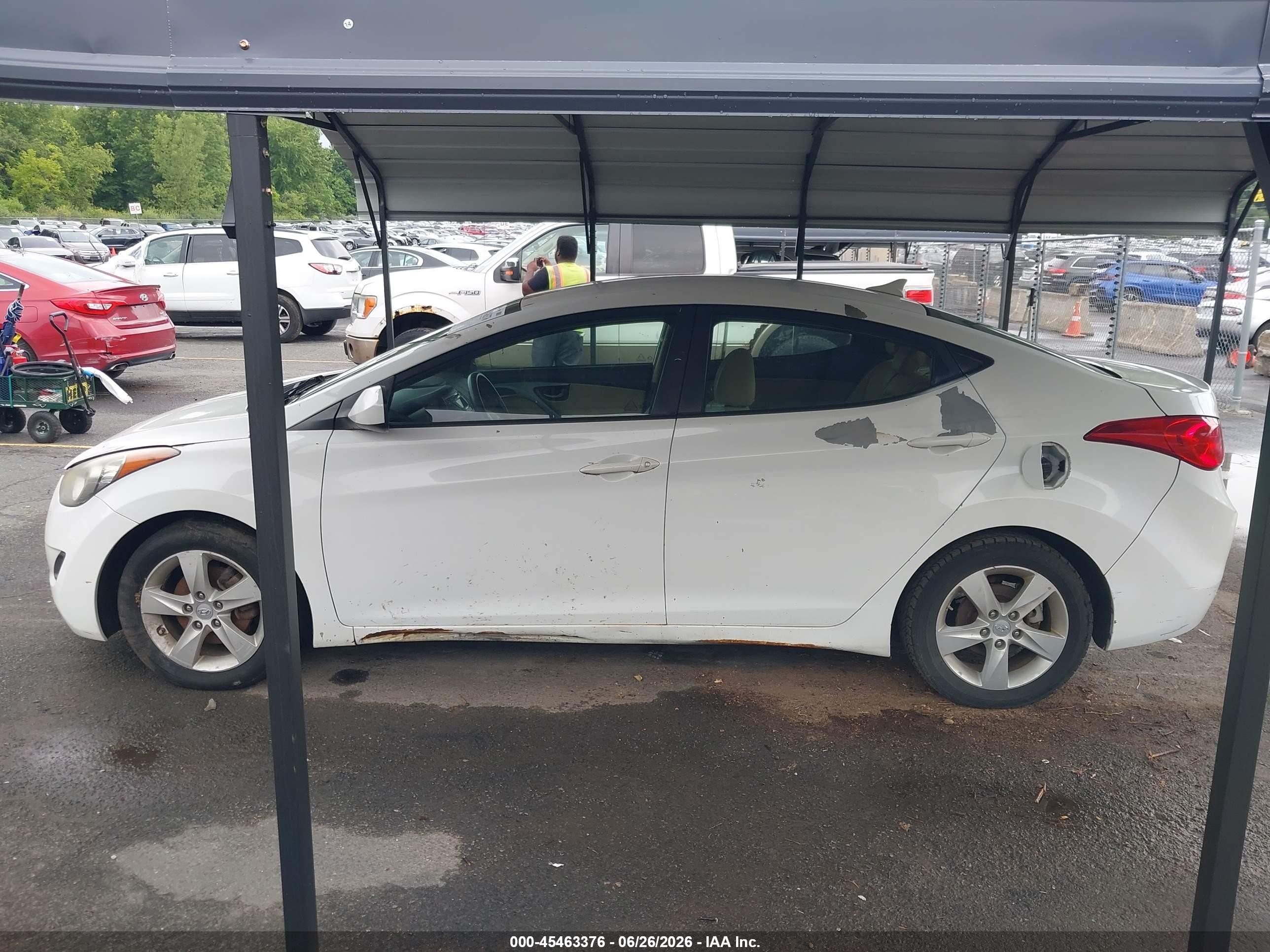 2011 Hyundai Elantra Gls White vin: 5NPDH4AE3BH040736