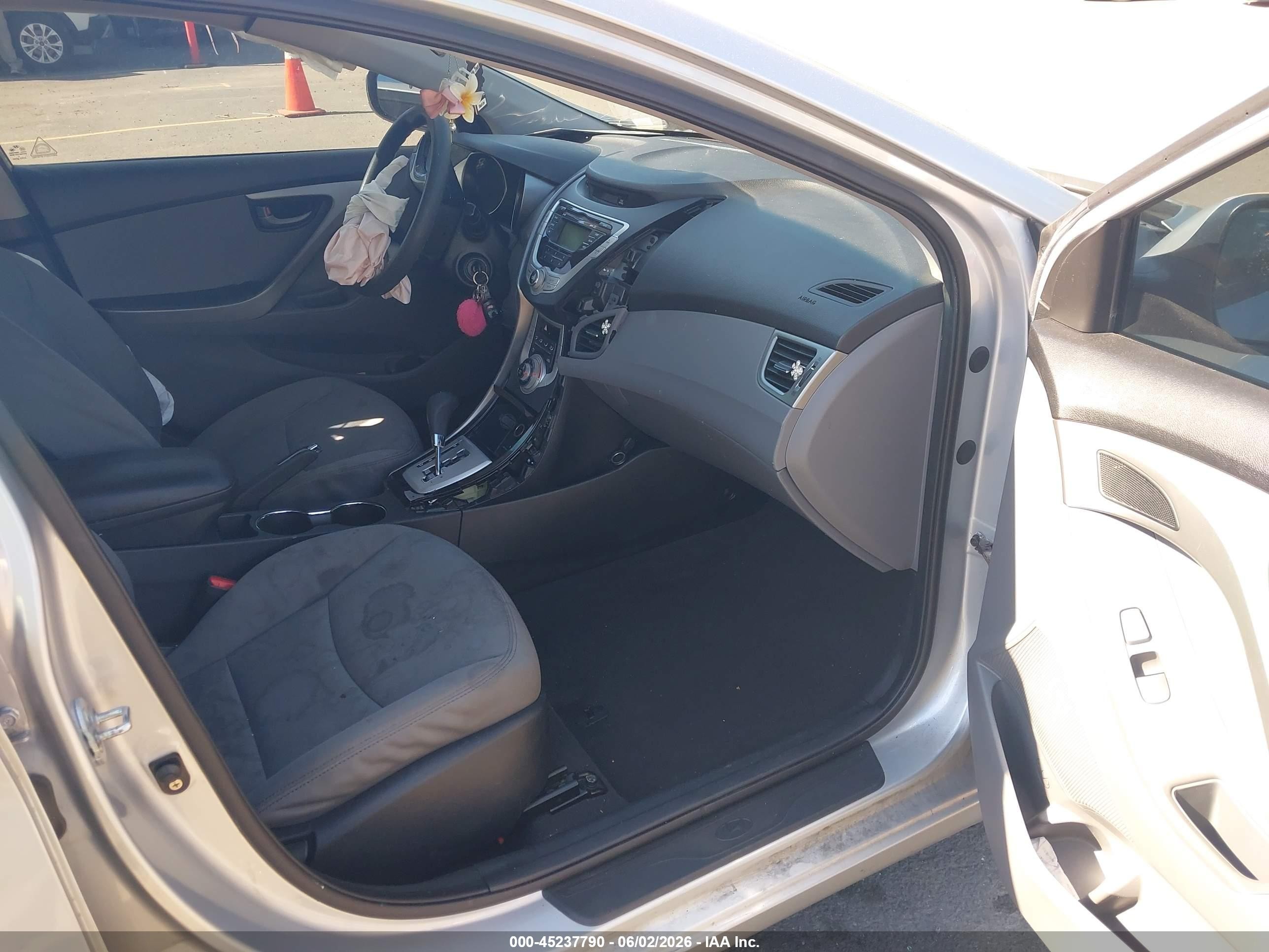 2011 Hyundai Elantra Gls Silver vin: 5NPDH4AE3BH050604
