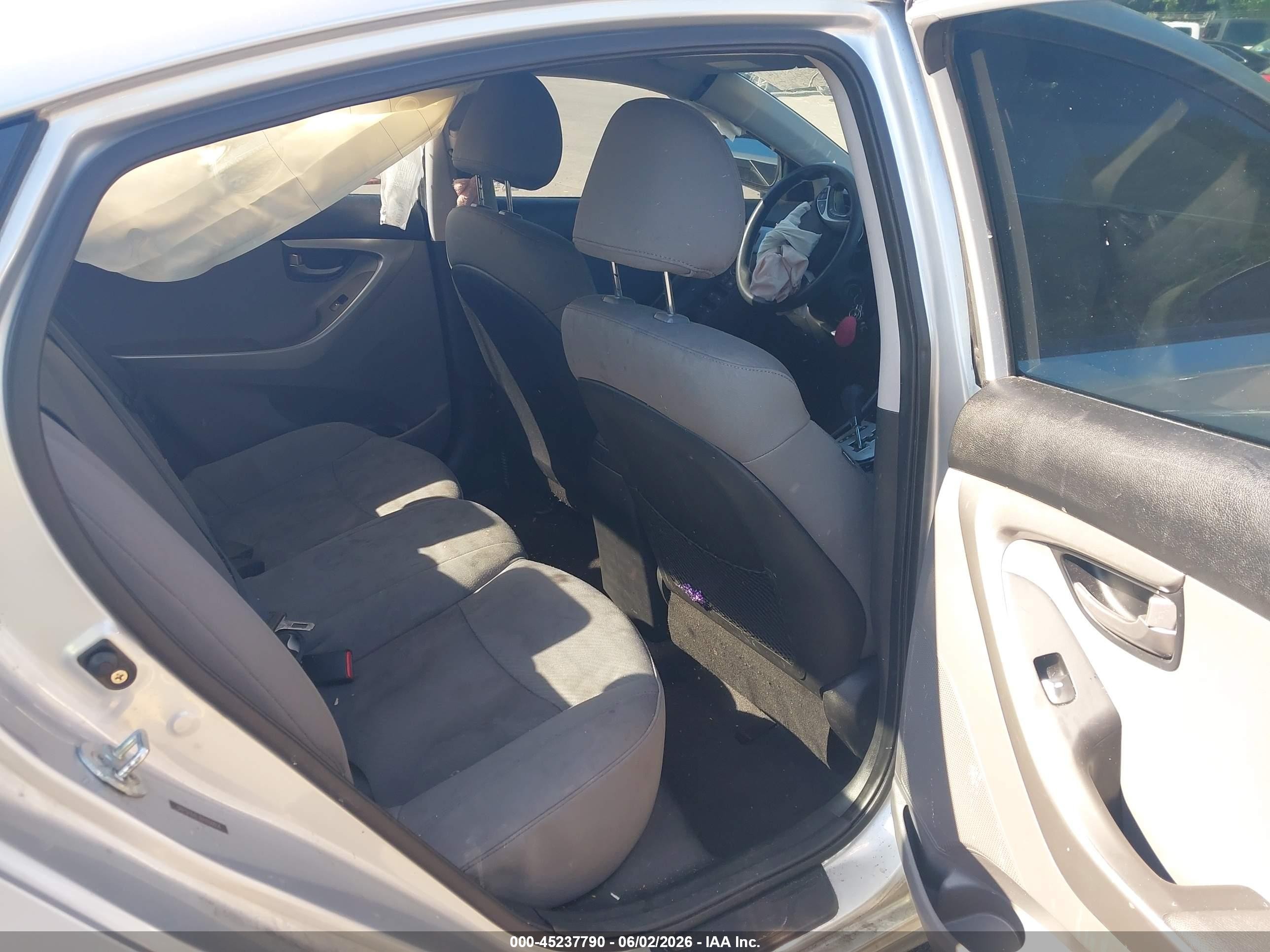 2011 Hyundai Elantra Gls Silver vin: 5NPDH4AE3BH050604