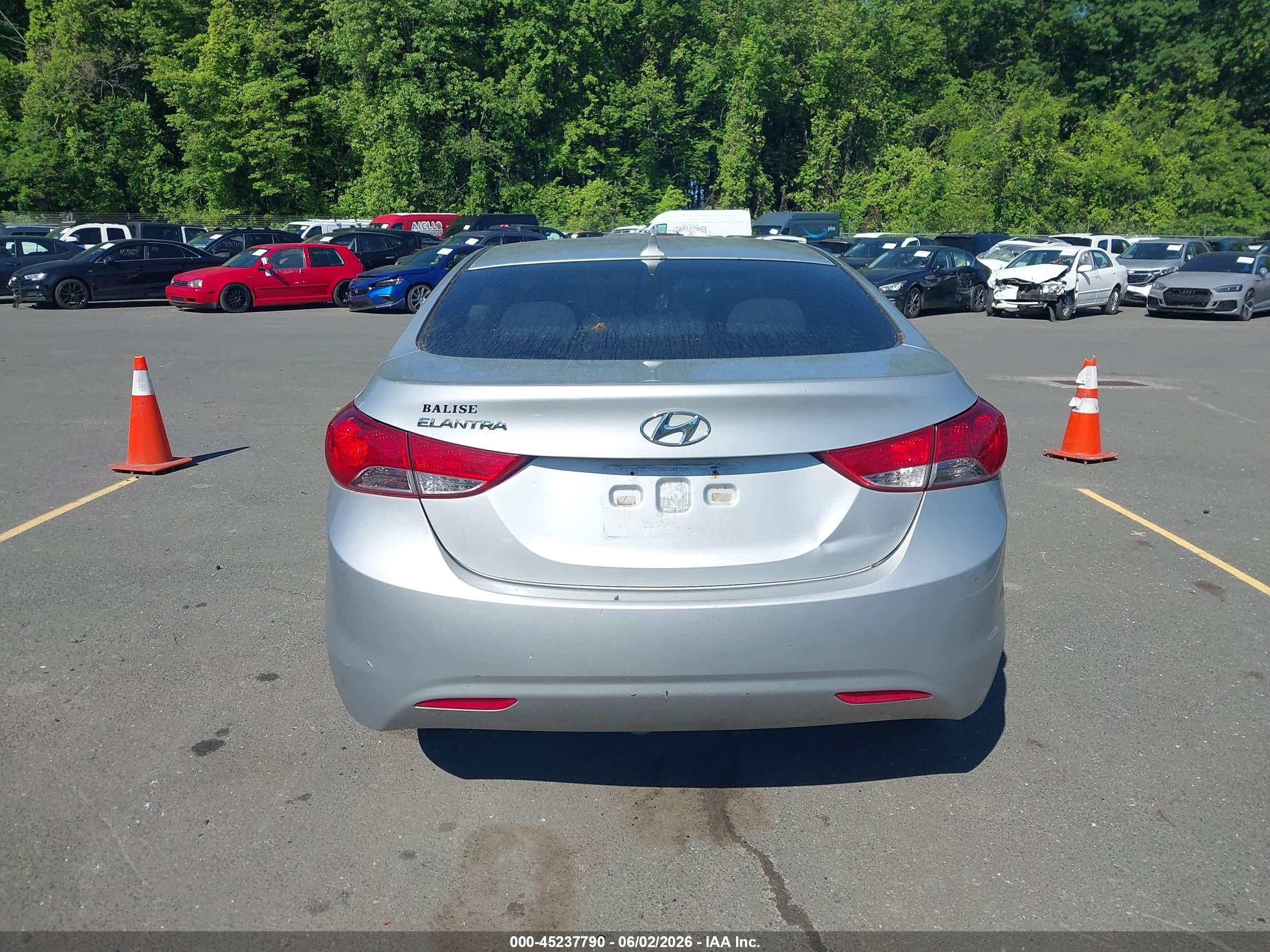 2011 Hyundai Elantra Gls Silver vin: 5NPDH4AE3BH050604