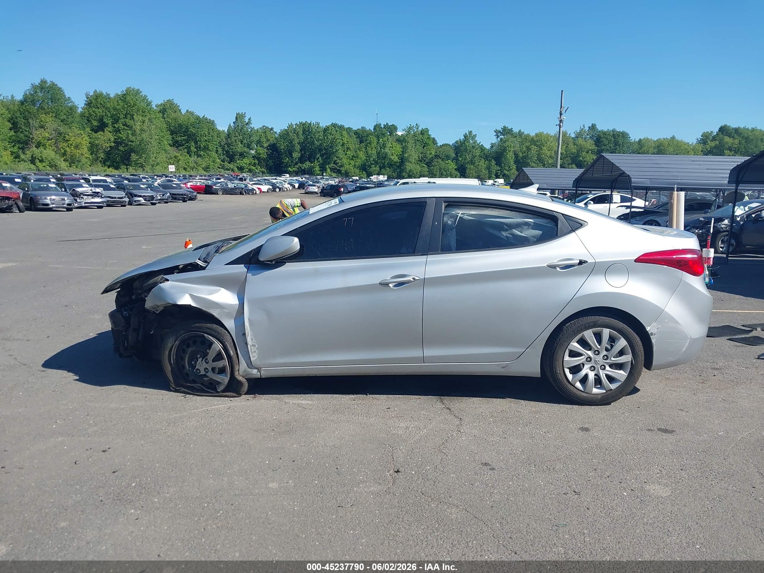 2011 Hyundai Elantra Gls Silver vin: 5NPDH4AE3BH050604