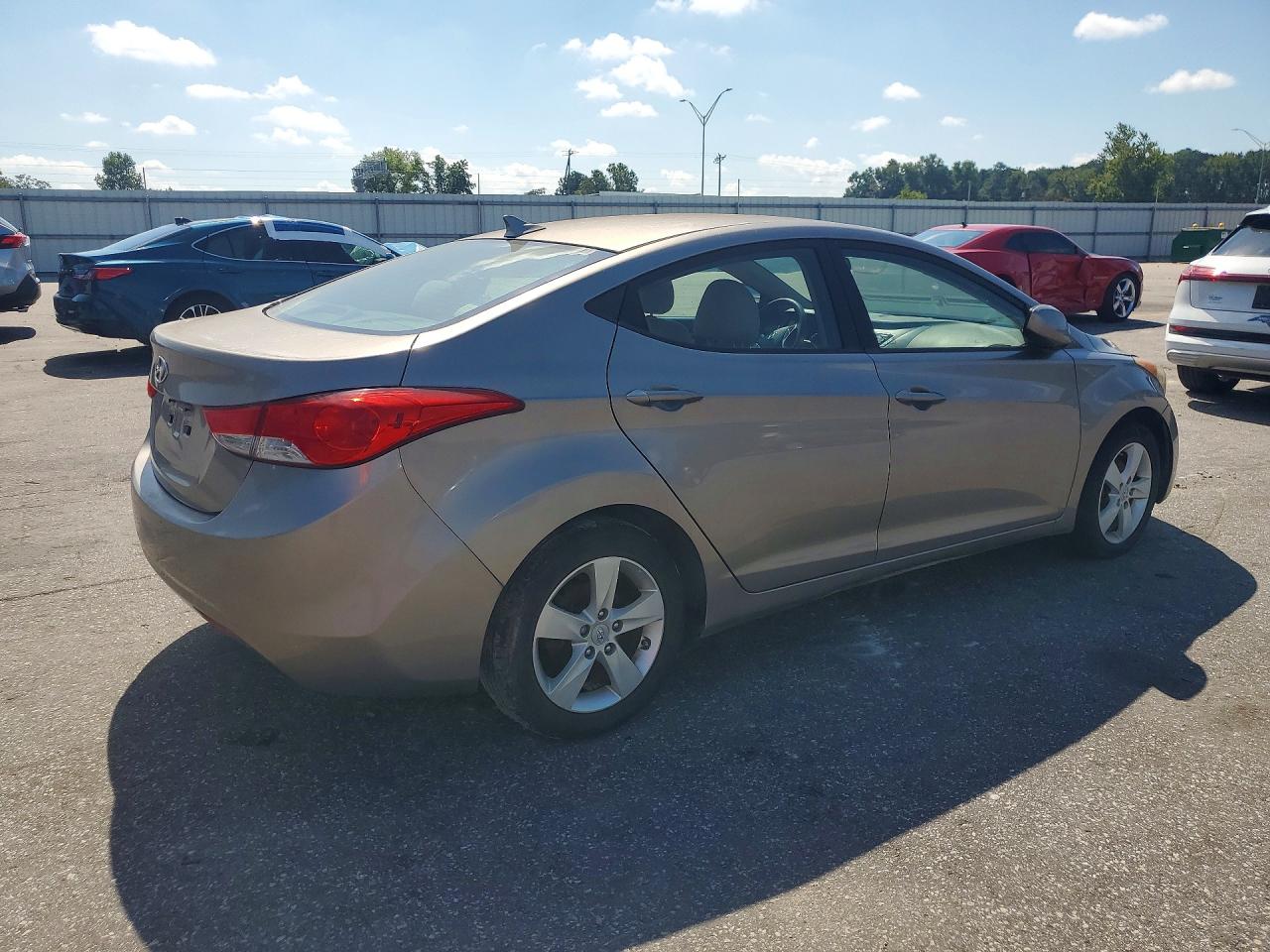 2011 Hyundai Elantra Gls Silver vin: 5NPDH4AE3BH051493
