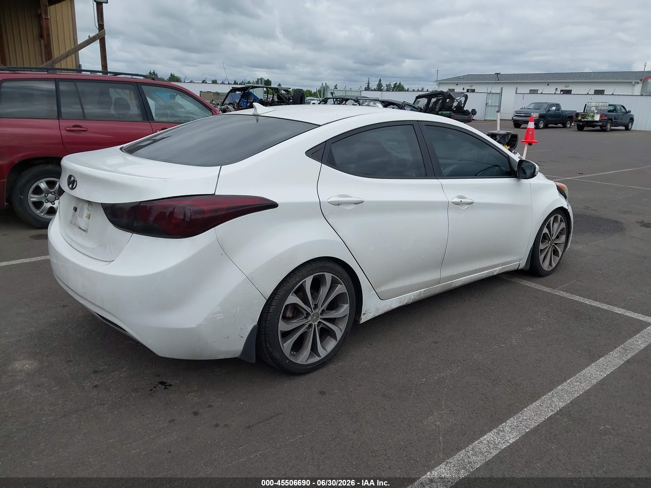 2011 Hyundai Elantra Limited White vin: 5NPDH4AE3BH052398