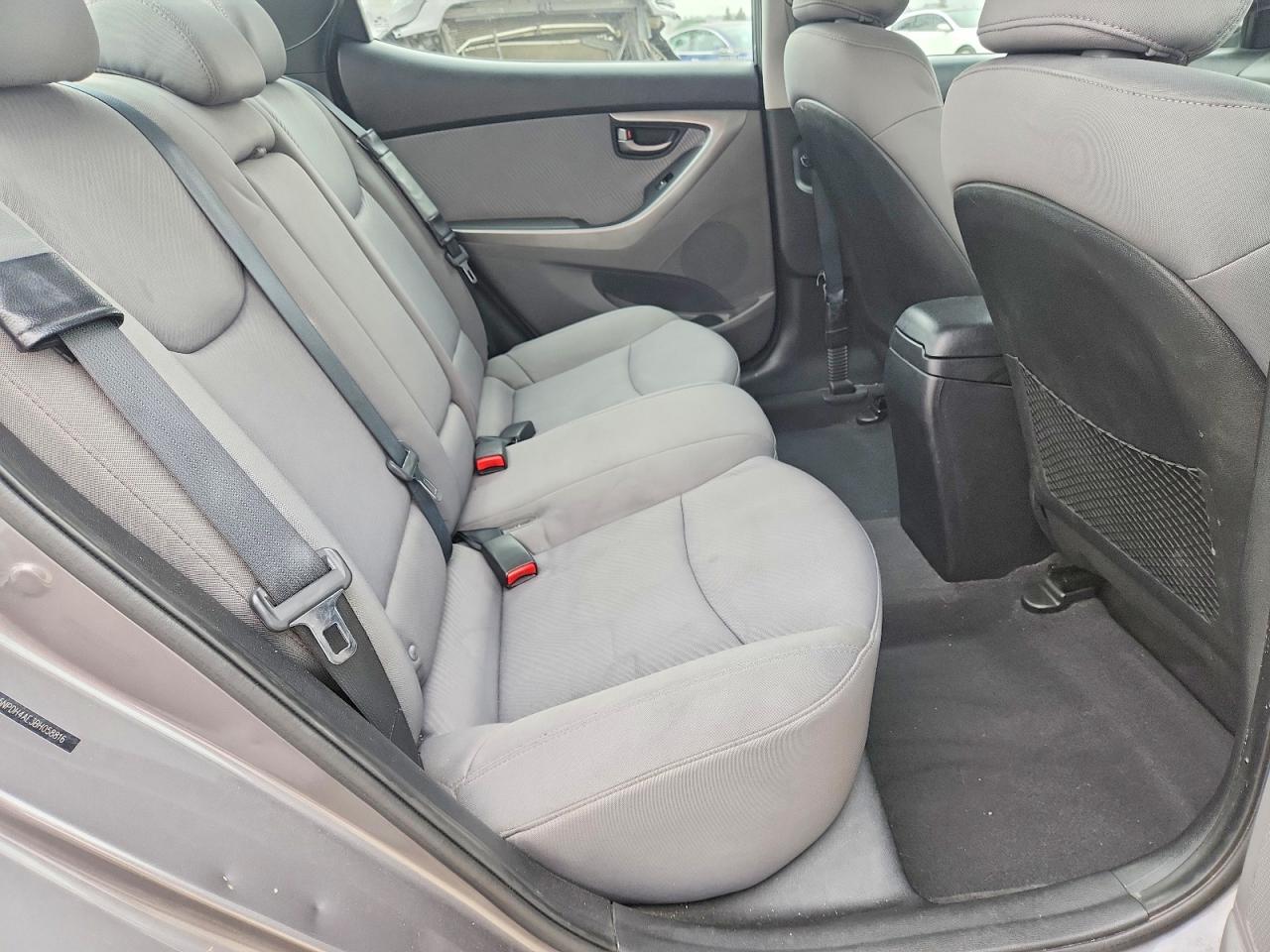 2011 Hyundai Elantra Gls Серый vin: 5NPDH4AE3BH058816