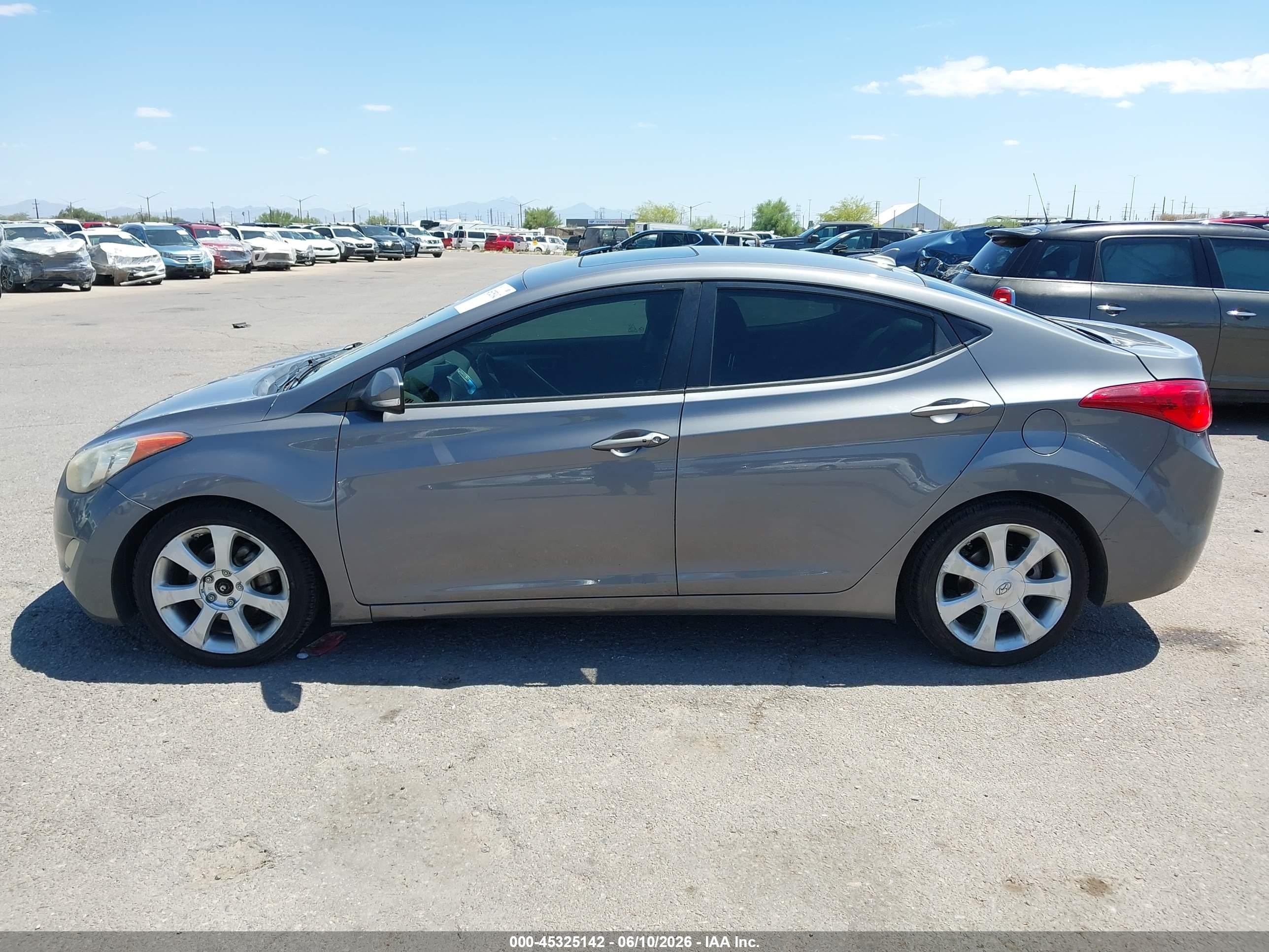 2011 Hyundai Elantra Limited Gray vin: 5NPDH4AE3BH075888