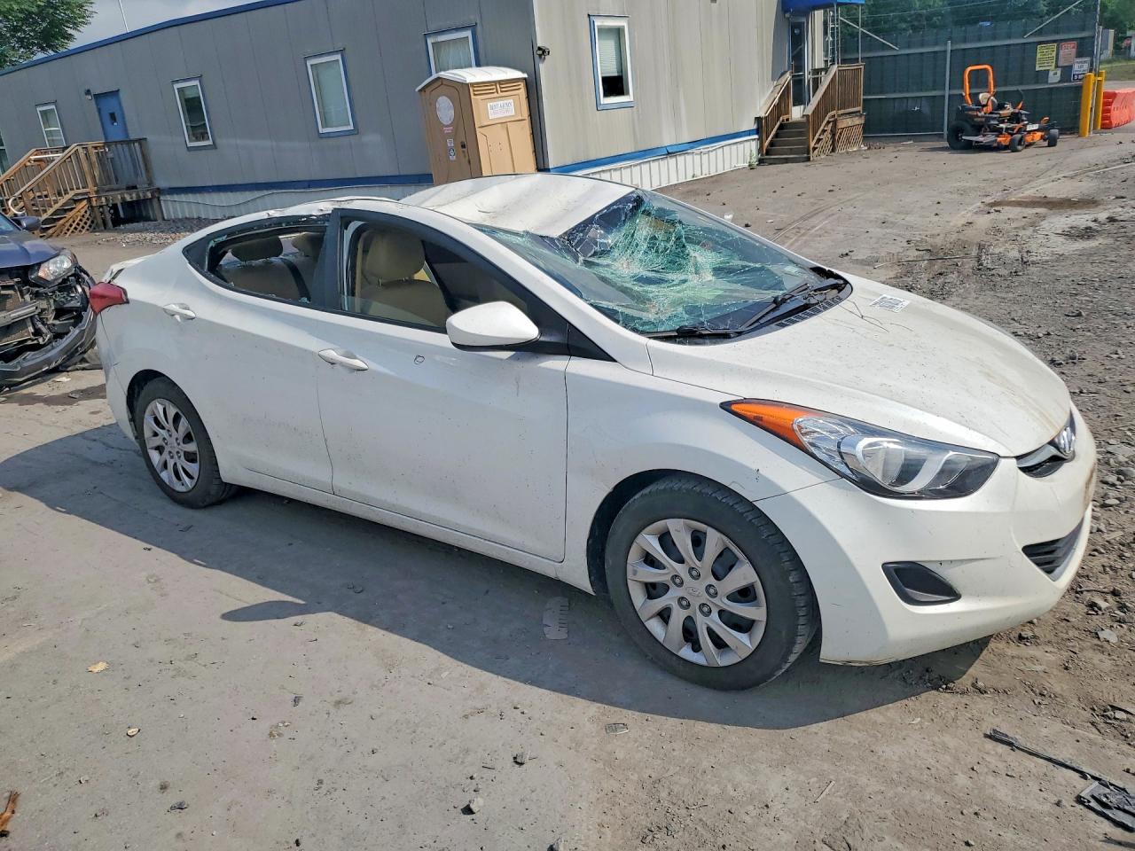 2012 Hyundai Elantra Gls White vin: 5NPDH4AE3CH068893