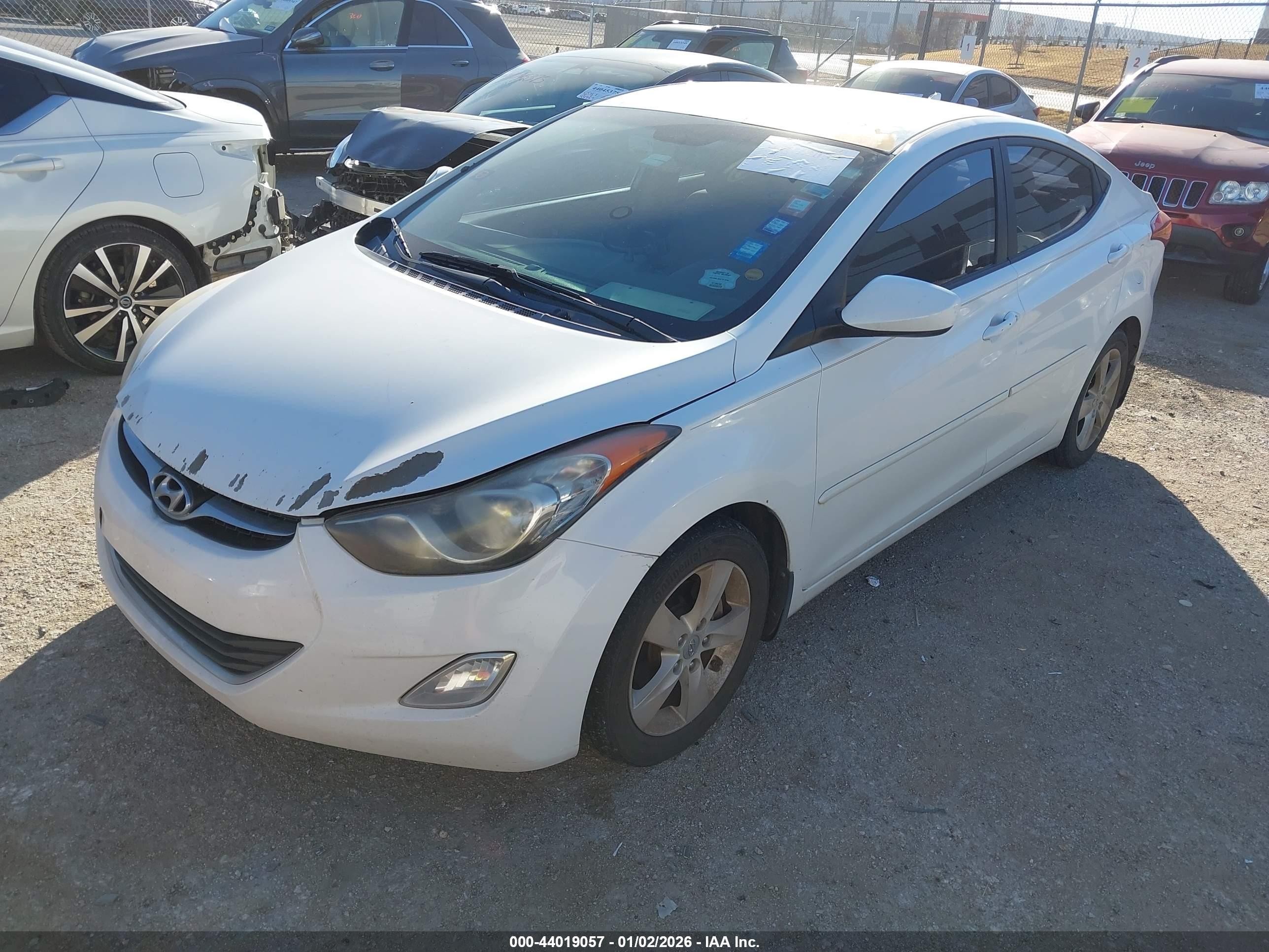 2012 Hyundai Elantra Gls White vin: 5NPDH4AE3CH073253