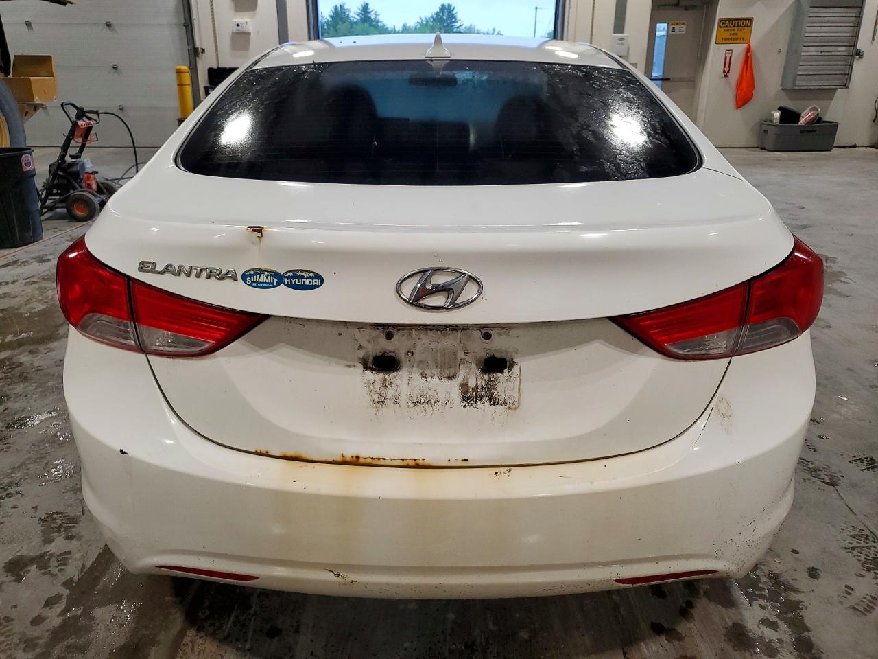 2012 Hyundai Elantra Gls White vin: 5NPDH4AE3CH088917