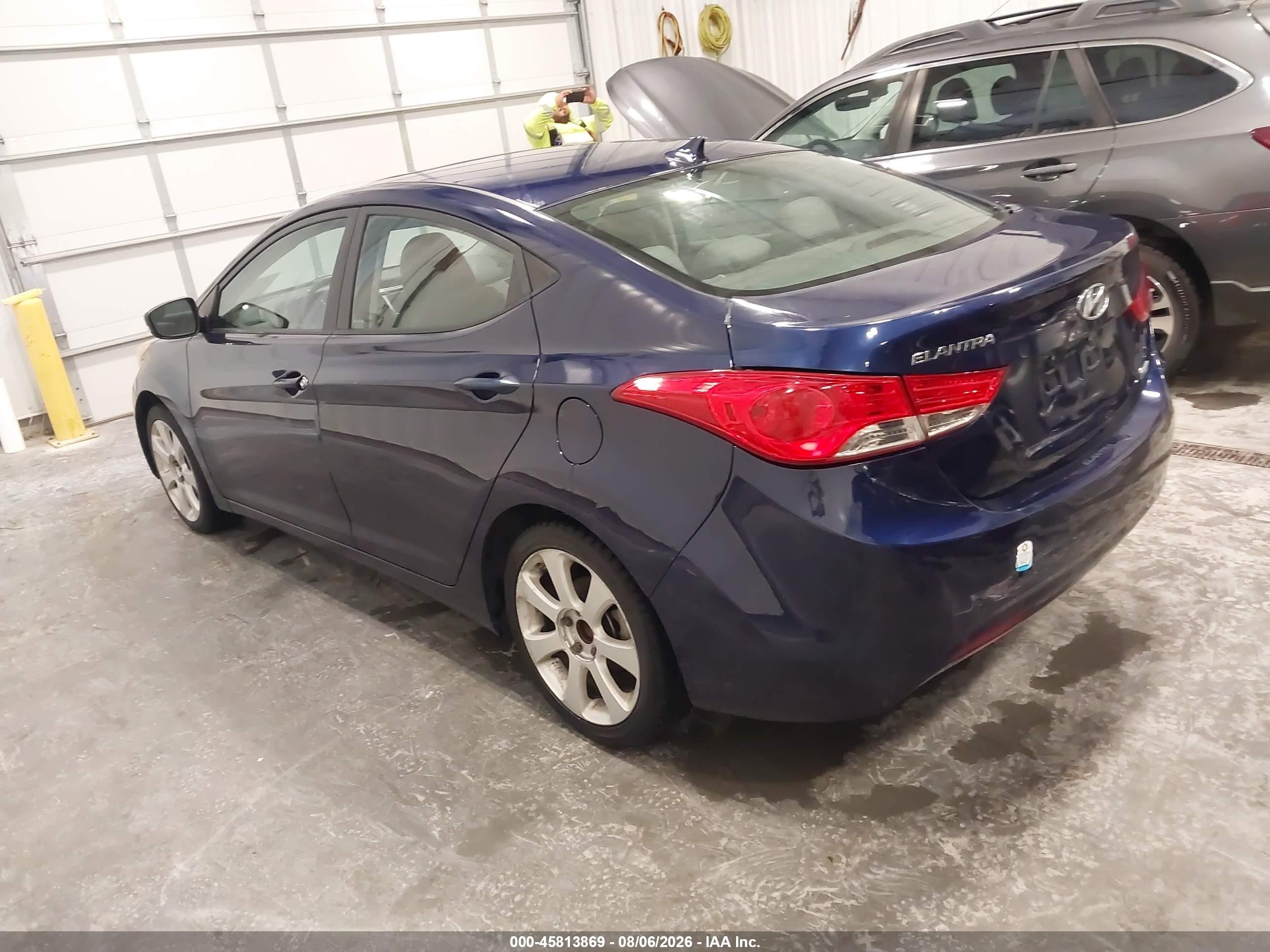 2012 Hyundai Elantra Limited Blue vin: 5NPDH4AE3CH095222