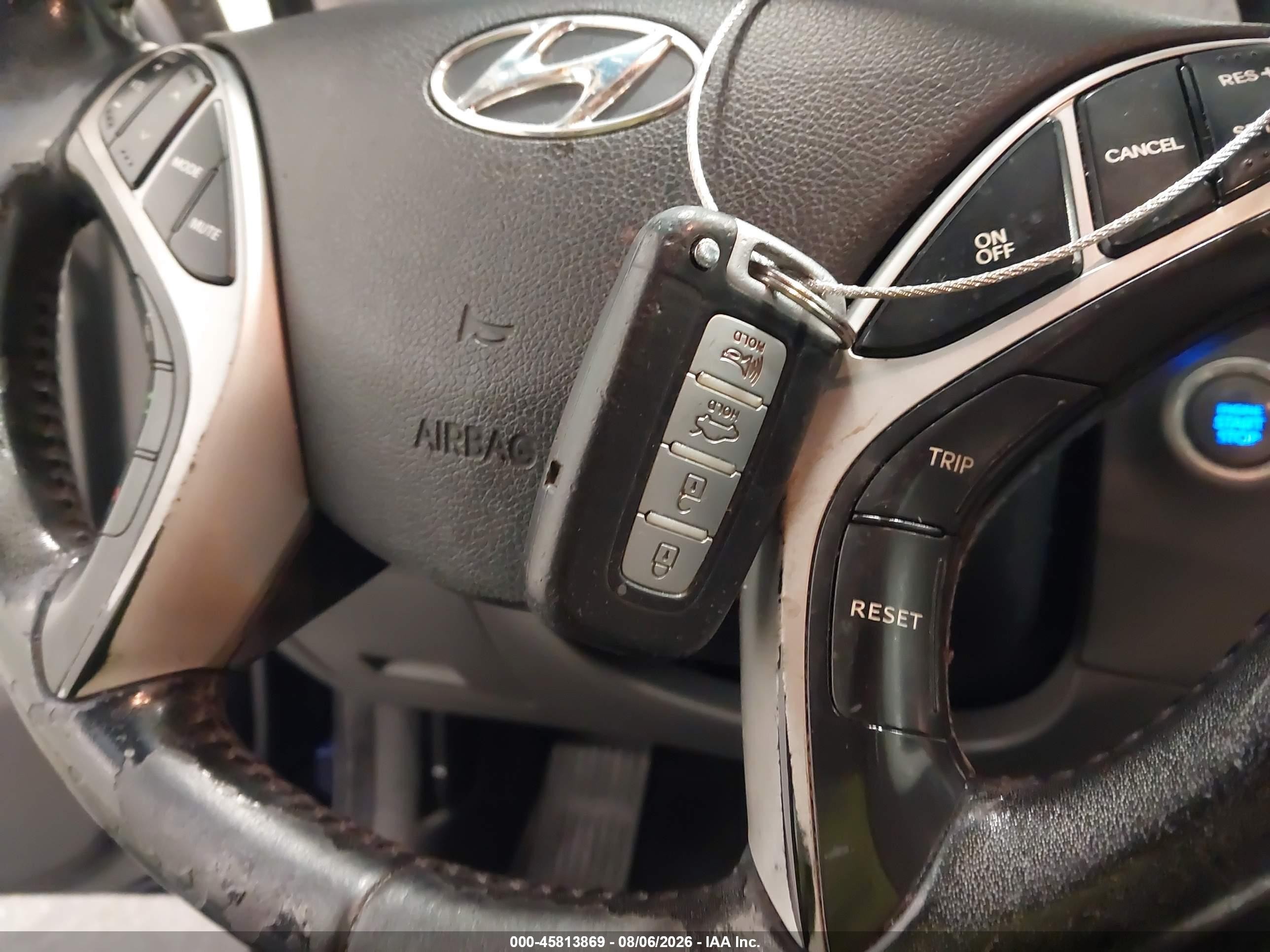 2012 Hyundai Elantra Limited Blue vin: 5NPDH4AE3CH095222