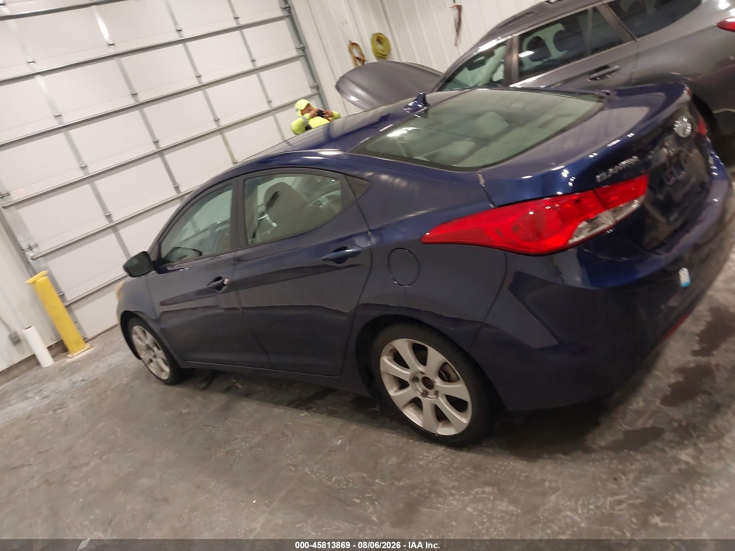 2012 Hyundai Elantra Limited Blue vin: 5NPDH4AE3CH095222