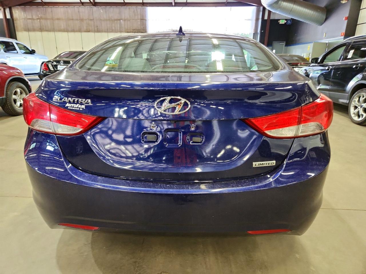2012 Hyundai Elantra Limited Blue vin: 5NPDH4AE3CH097584
