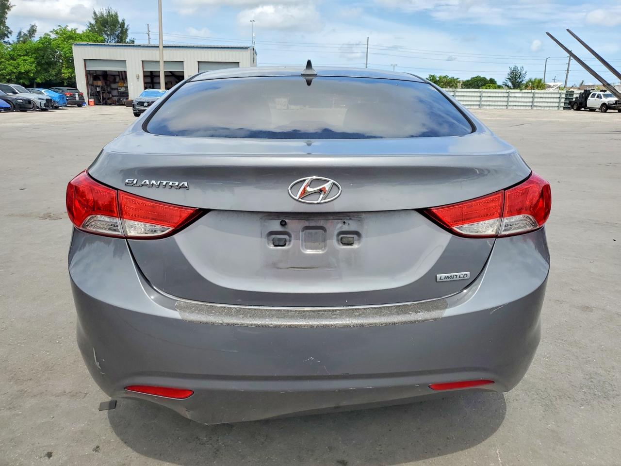 2012 Hyundai Elantra Limited Gray vin: 5NPDH4AE3CH111385