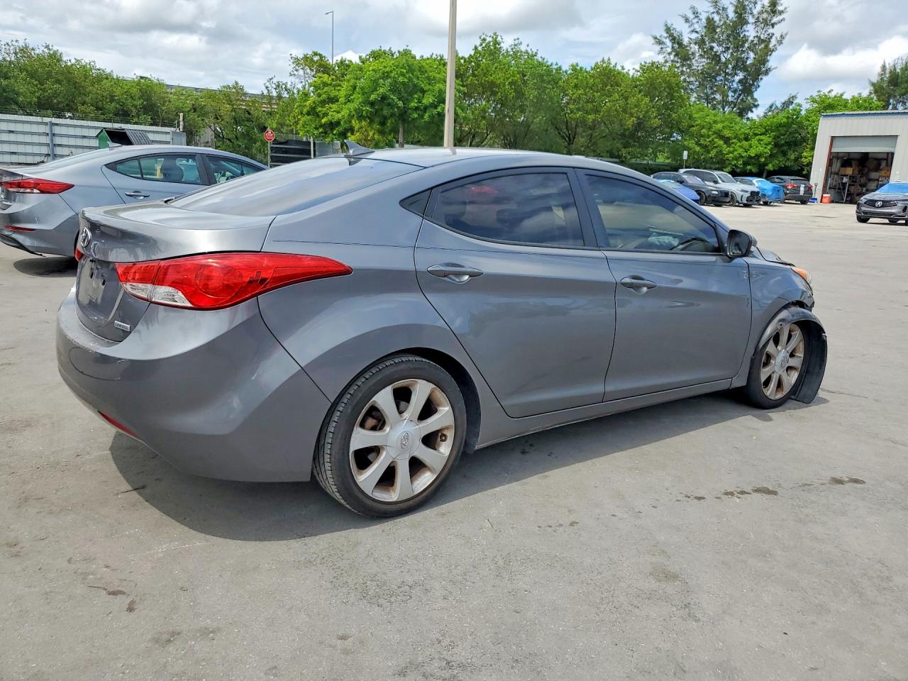 2012 Hyundai Elantra Limited Gray vin: 5NPDH4AE3CH111385