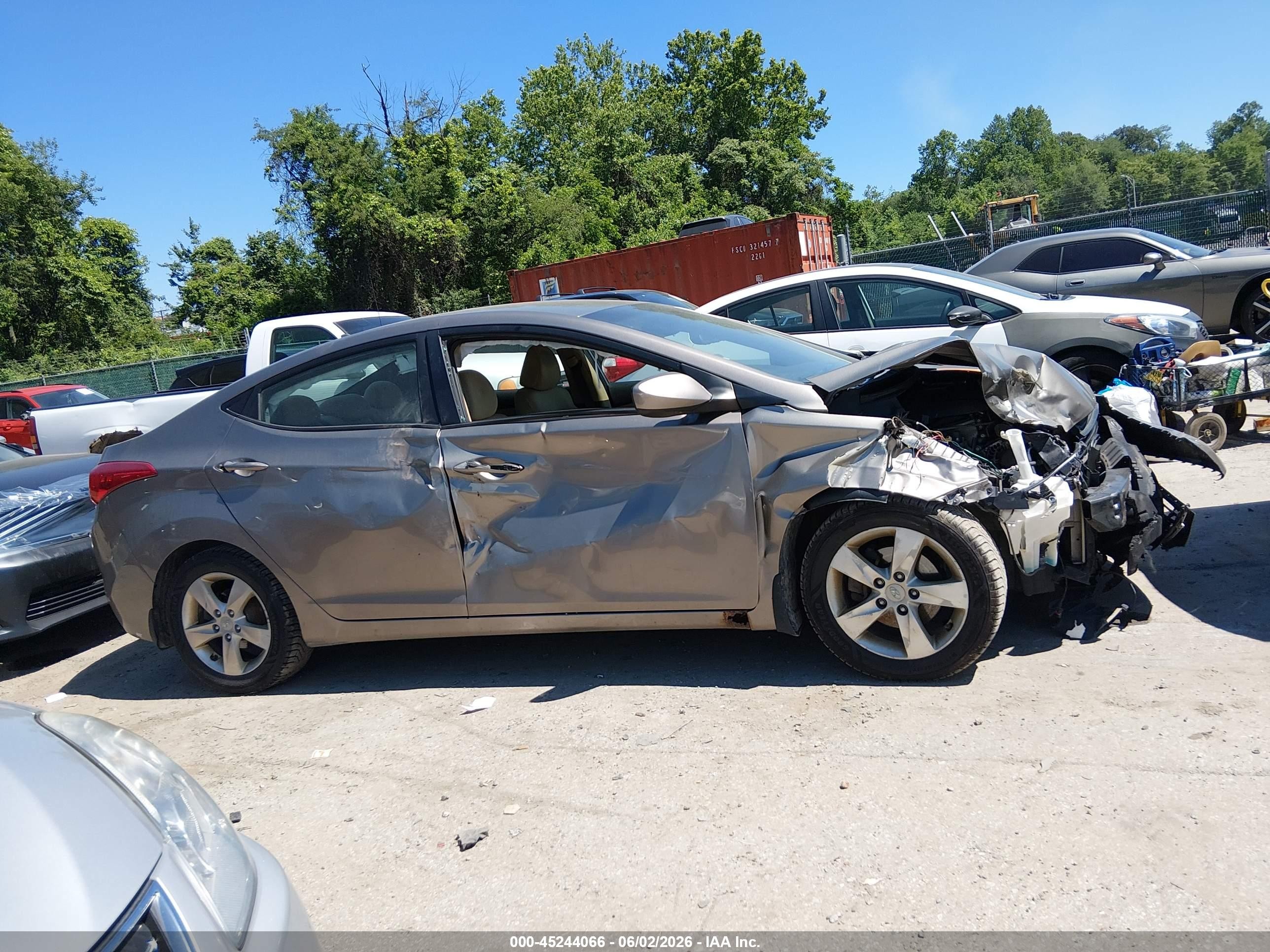 2012 Hyundai Elantra Gls Gray vin: 5NPDH4AE3CH111662