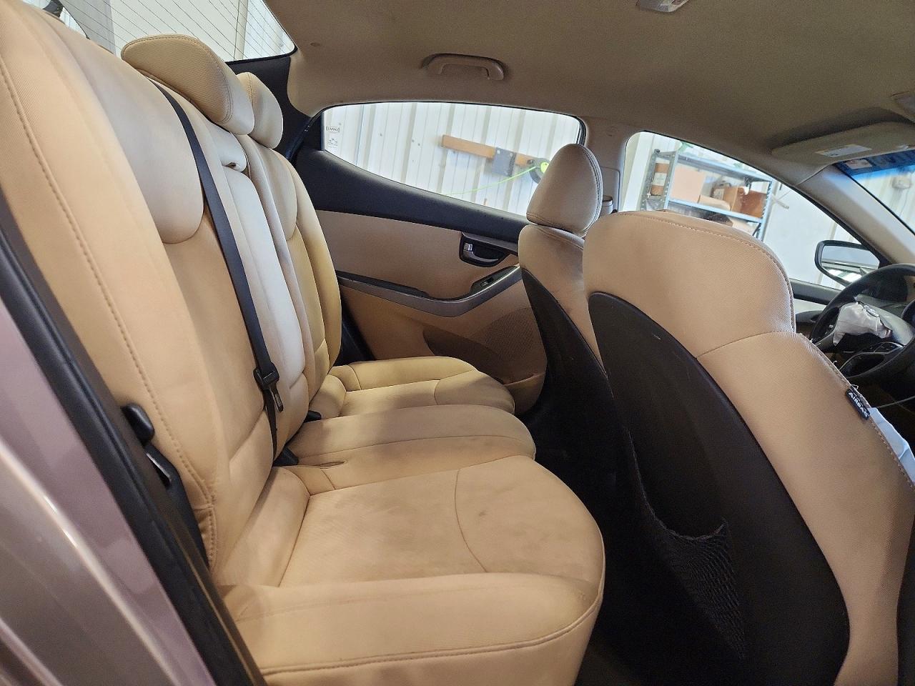 2012 Hyundai Elantra Gls Tan vin: 5NPDH4AE3CH124573