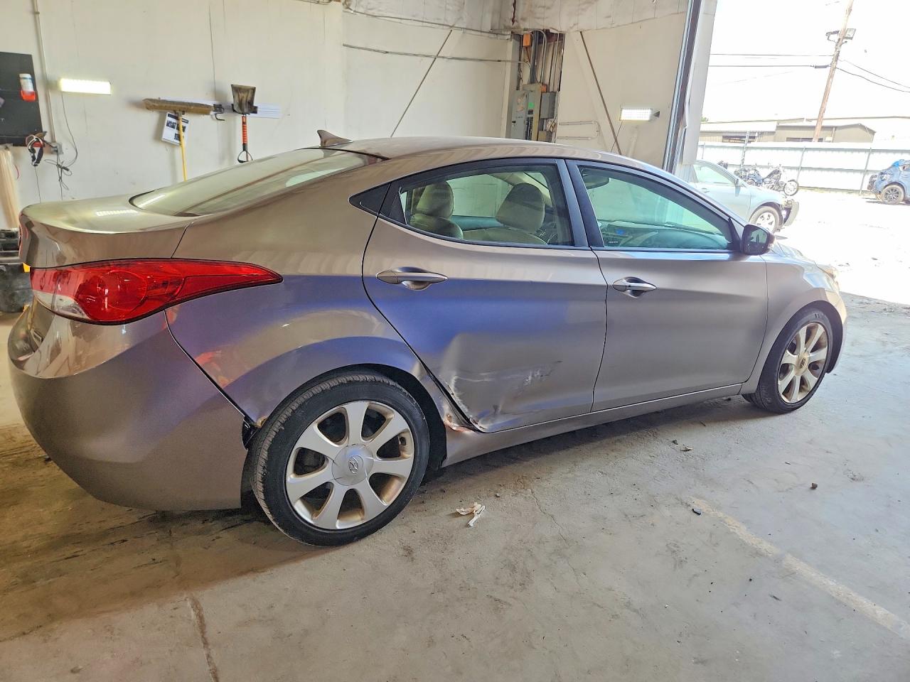 2012 Hyundai Elantra Limited Gray vin: 5NPDH4AE3CH132558