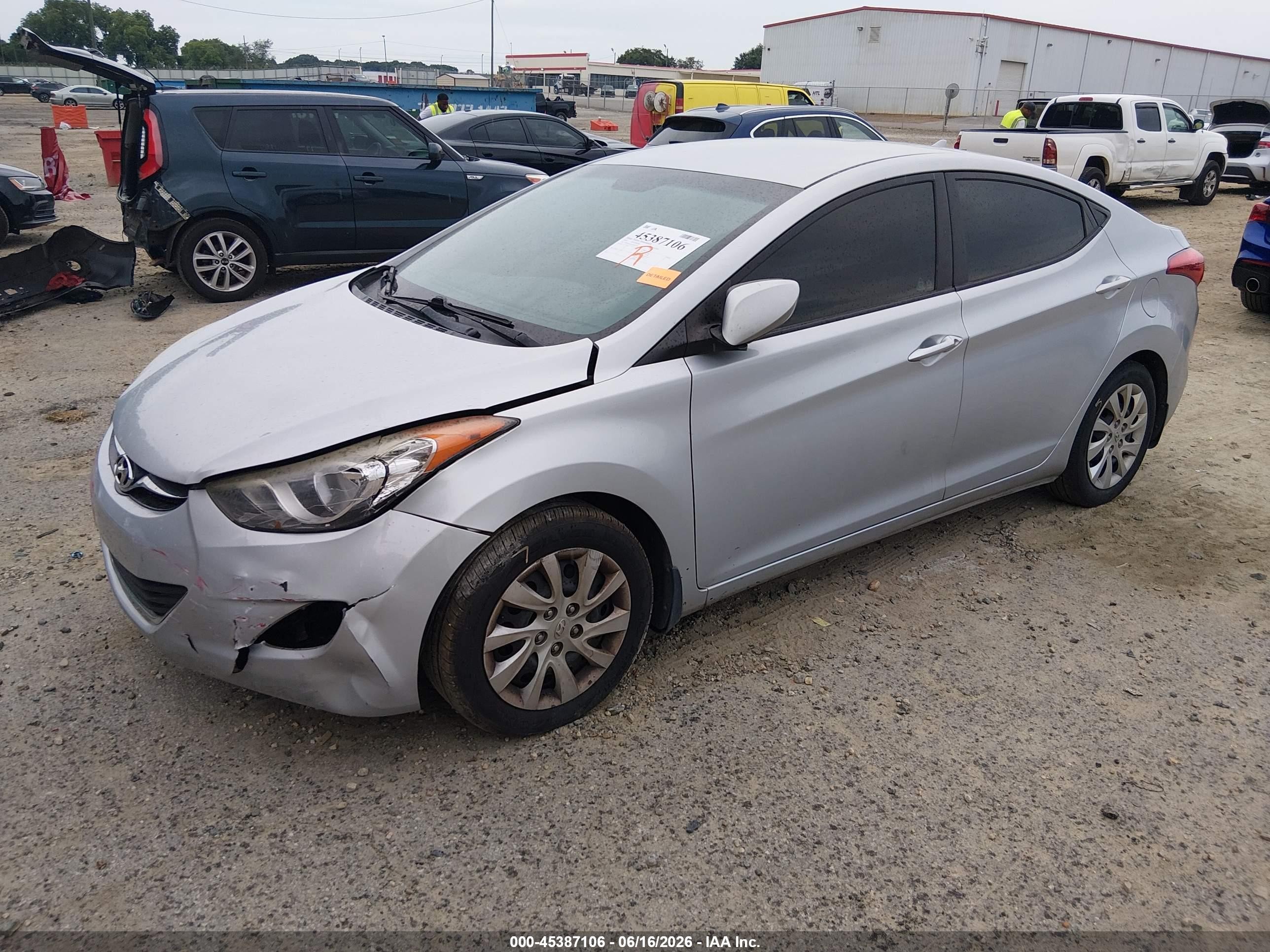 2012 Hyundai Elantra Gls Silver vin: 5NPDH4AE3CH138179