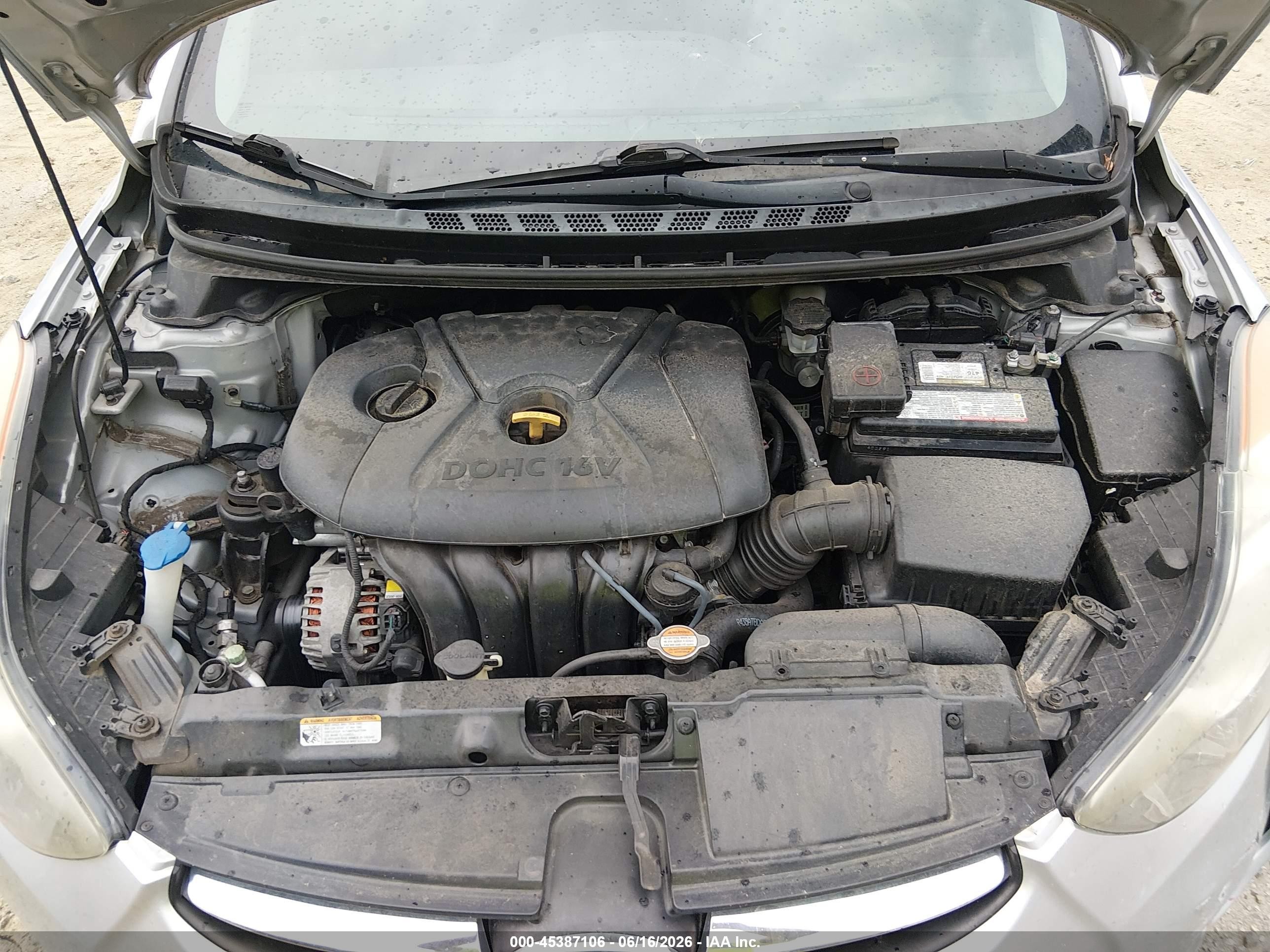 2012 Hyundai Elantra Gls Silver vin: 5NPDH4AE3CH138179