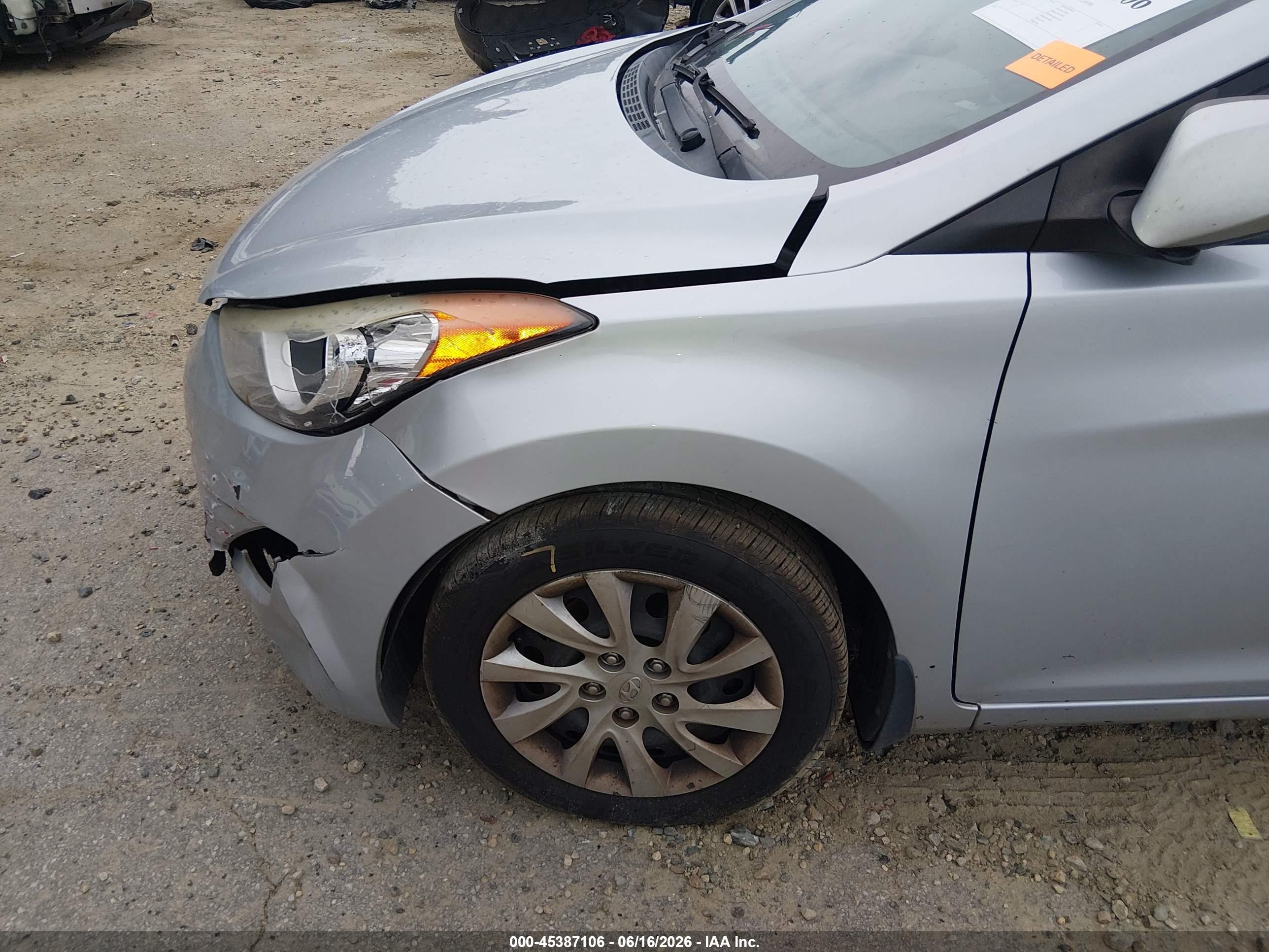 2012 Hyundai Elantra Gls Silver vin: 5NPDH4AE3CH138179