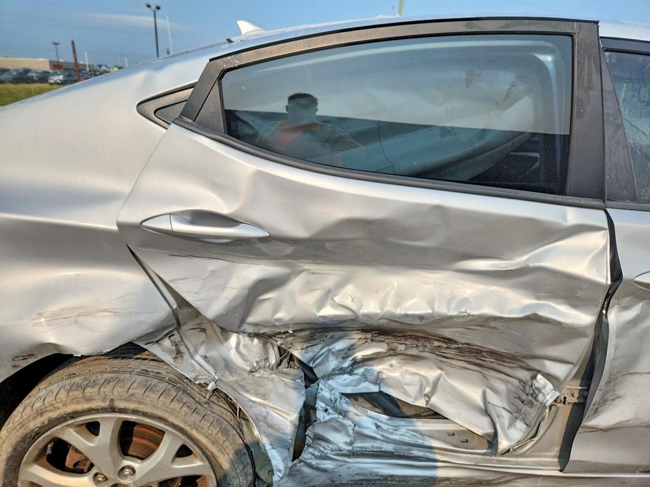 2012 Hyundai Elantra Gls Silver vin: 5NPDH4AE3CH141986