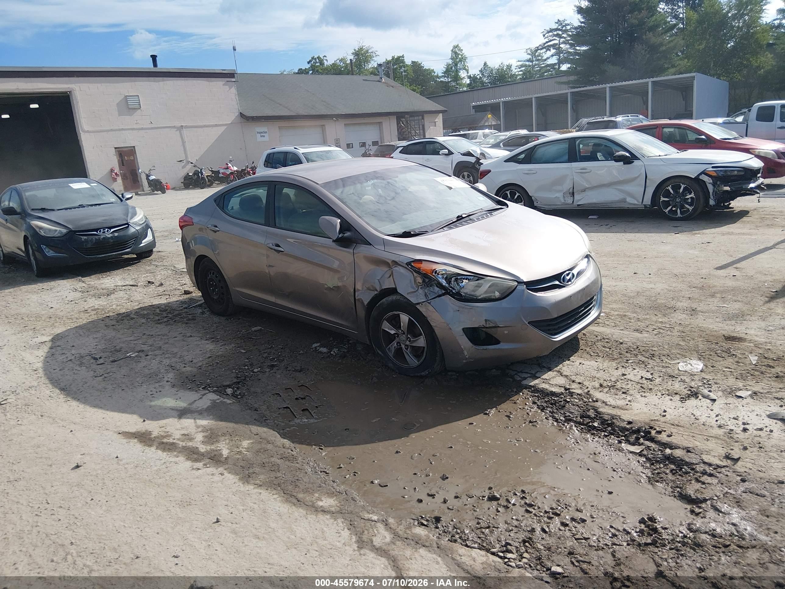 2012 Hyundai Elantra Gls Silver vin: 5NPDH4AE3CH142152