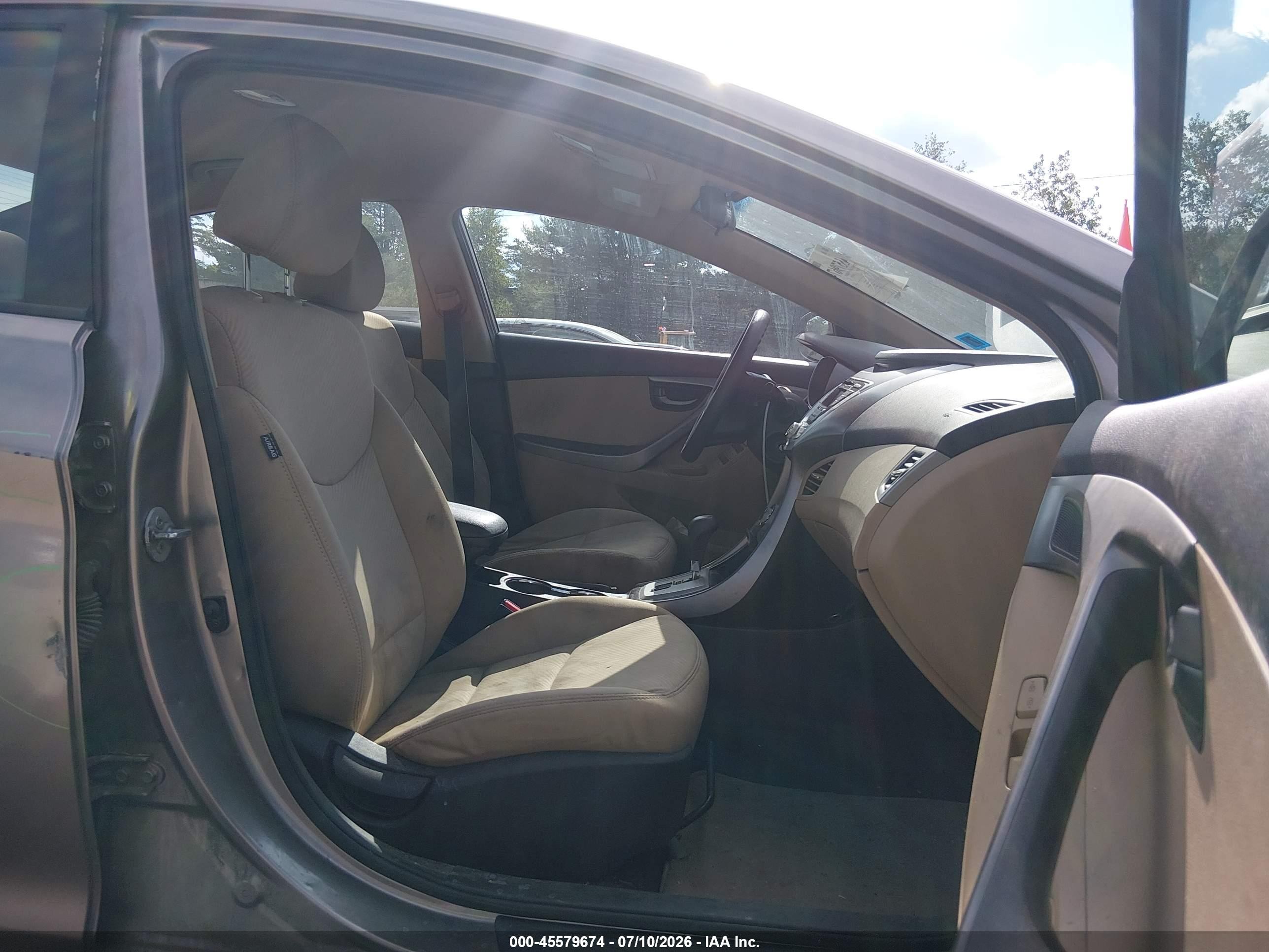 2012 Hyundai Elantra Gls Silver vin: 5NPDH4AE3CH142152