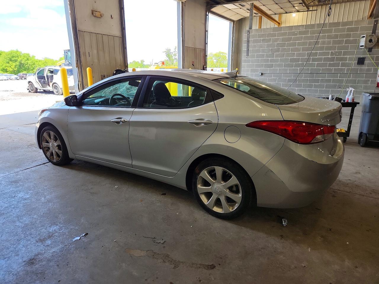 2012 Hyundai Elantra Limited Серебряный vin: 5NPDH4AE3CH149991
