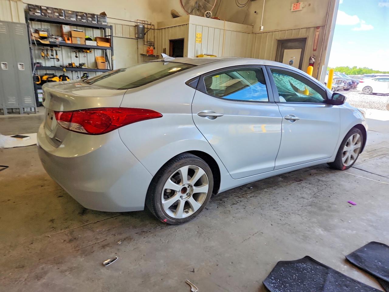 2012 Hyundai Elantra Limited Серебряный vin: 5NPDH4AE3CH149991
