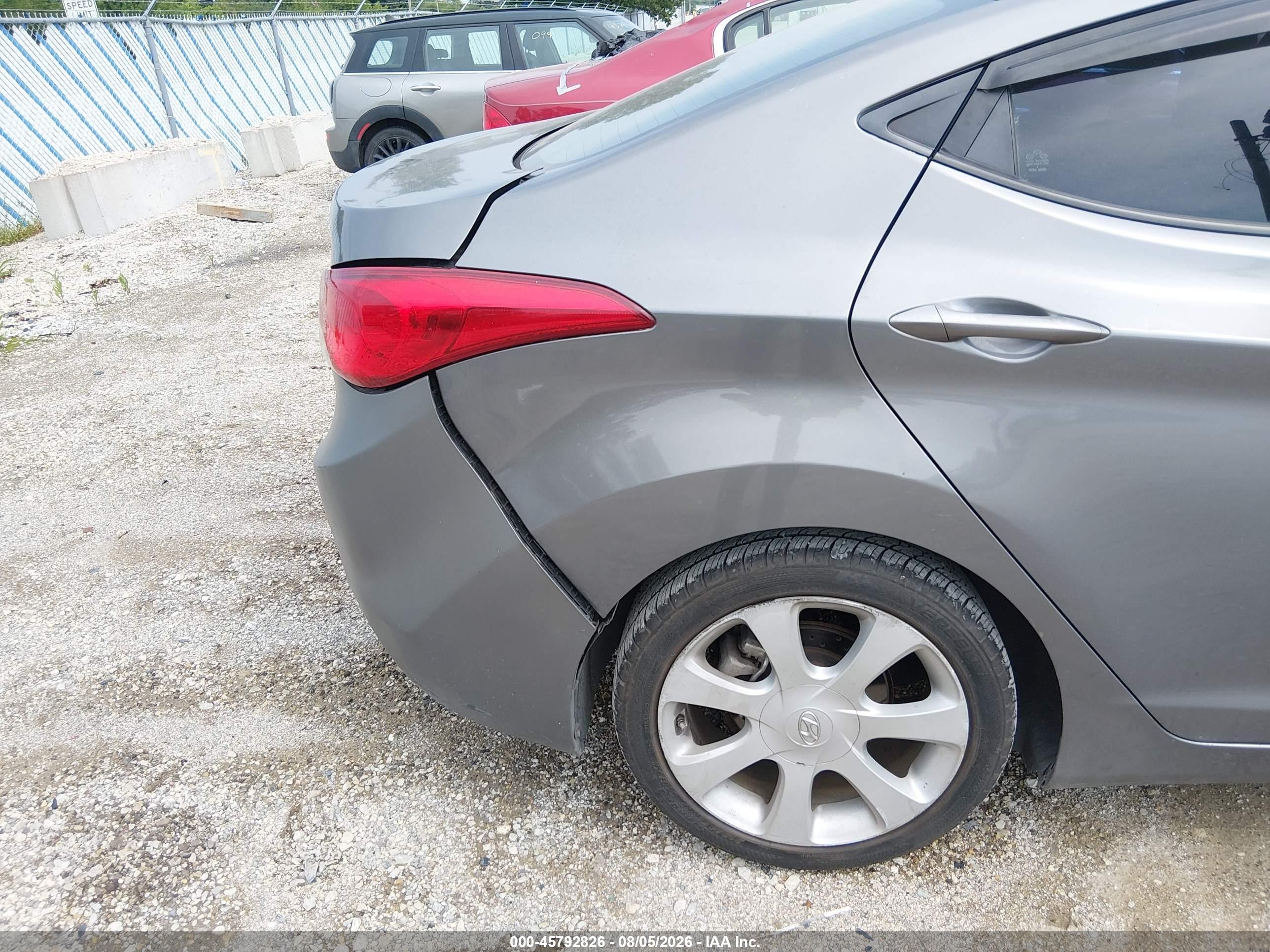 2012 Hyundai Elantra Limited Silver vin: 5NPDH4AE3CH151160