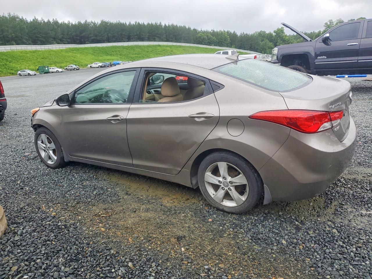 2013 Hyundai Elantra Gls Tan vin: 5NPDH4AE3DH154352