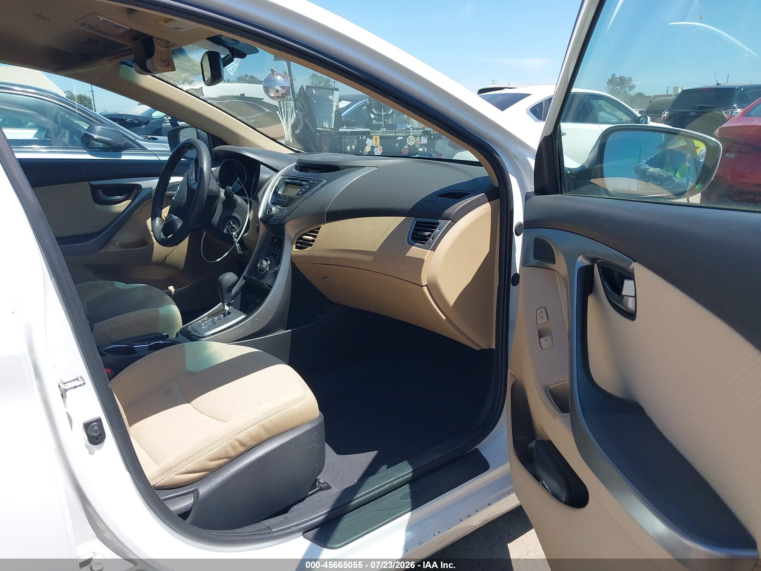 2013 Hyundai Elantra Gls White vin: 5NPDH4AE3DH179560