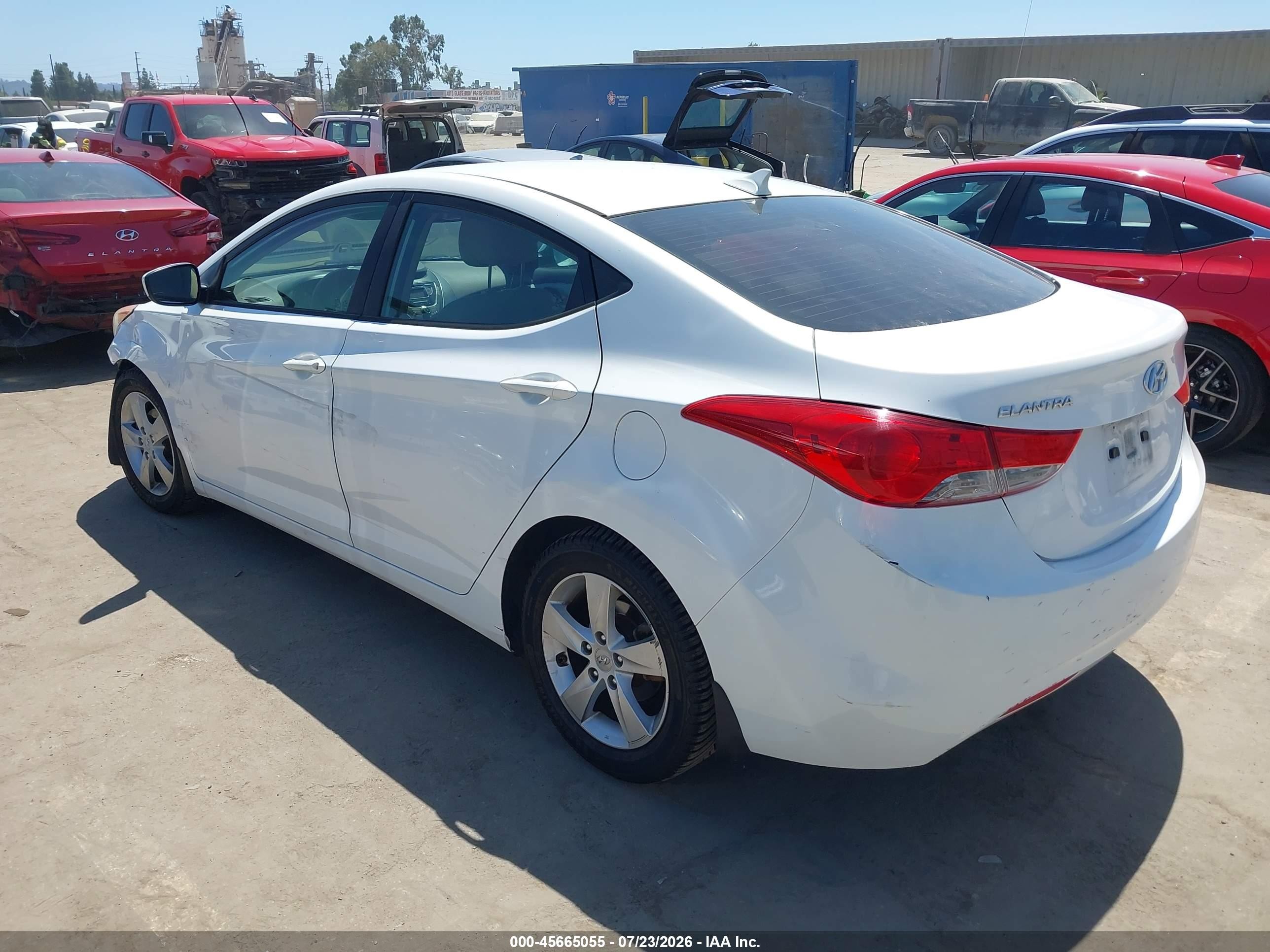 2013 Hyundai Elantra Gls White vin: 5NPDH4AE3DH179560