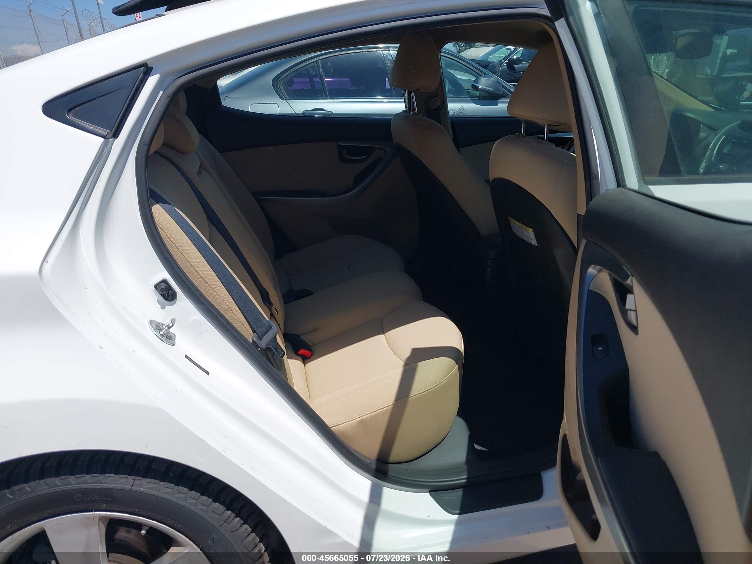 2013 Hyundai Elantra Gls White vin: 5NPDH4AE3DH179560