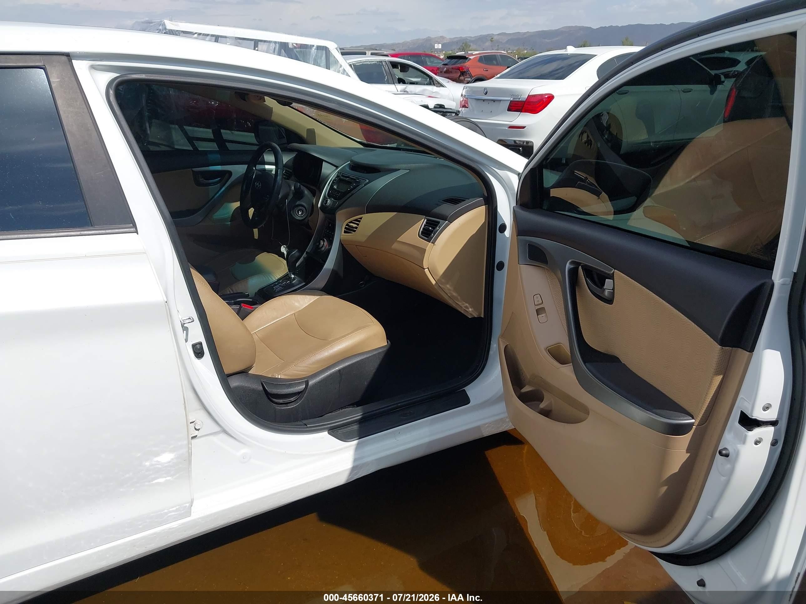 2013 Hyundai Elantra Limited White vin: 5NPDH4AE3DH196441