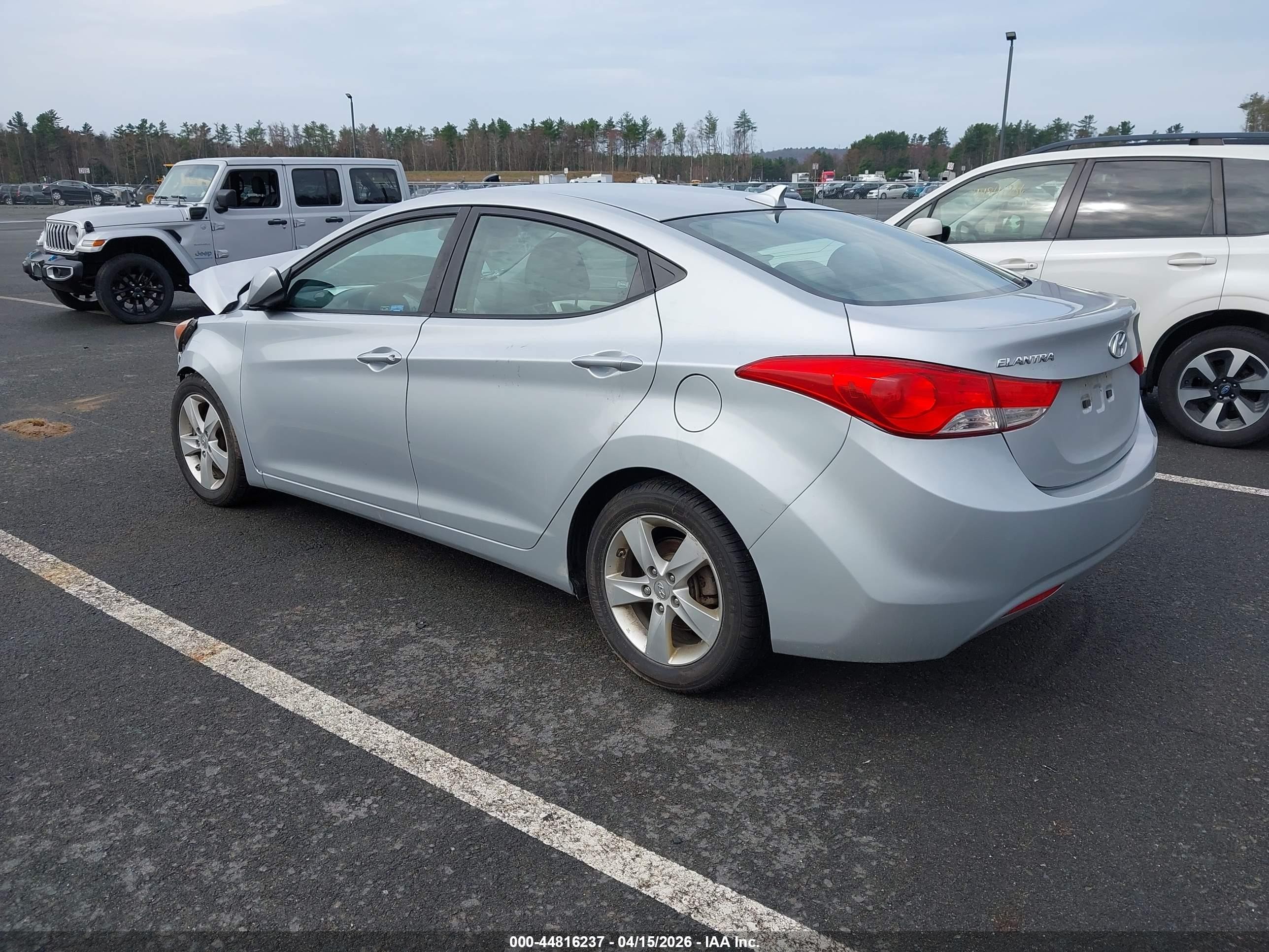 2013 Hyundai Elantra Gls/limited Silver vin: 5NPDH4AE3DH210256