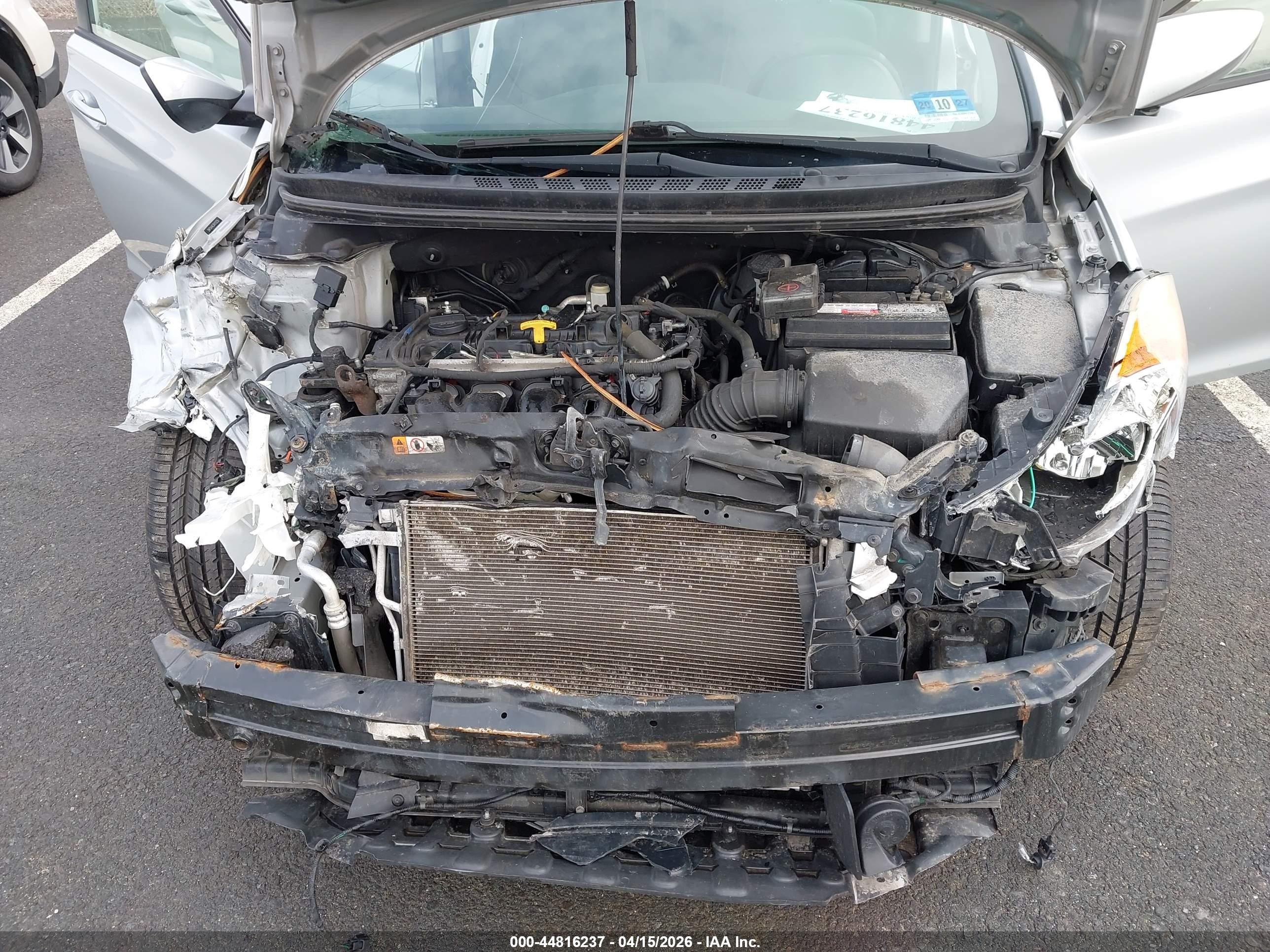 2013 Hyundai Elantra Gls/limited Silver vin: 5NPDH4AE3DH210256
